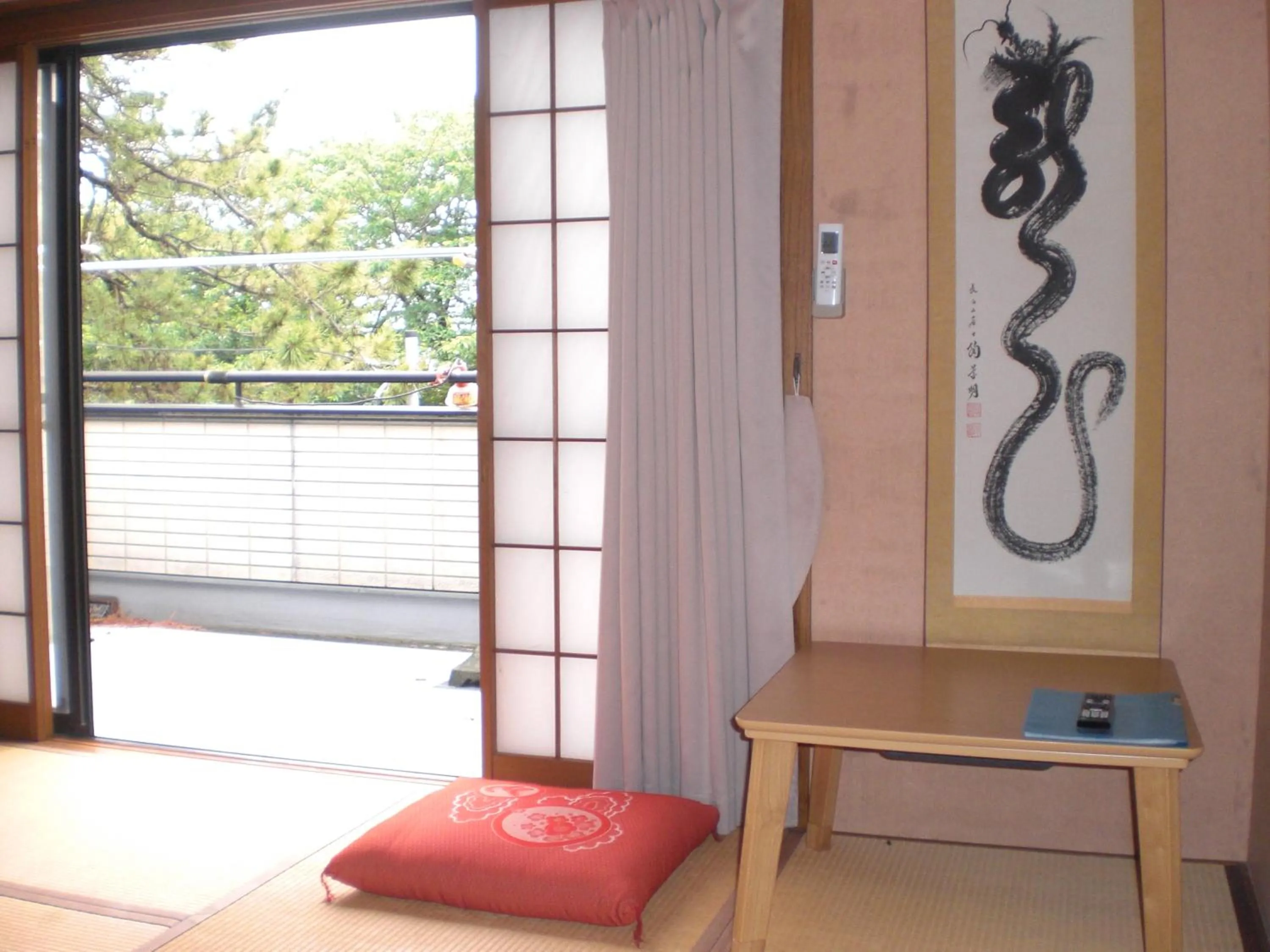 Superior Family Room in Minato Oasis Numazu / 沼津観光の中心、伊豆観光の拠点に好立地！沼津港に位置し交通・飲食・コンビニ等至便です！