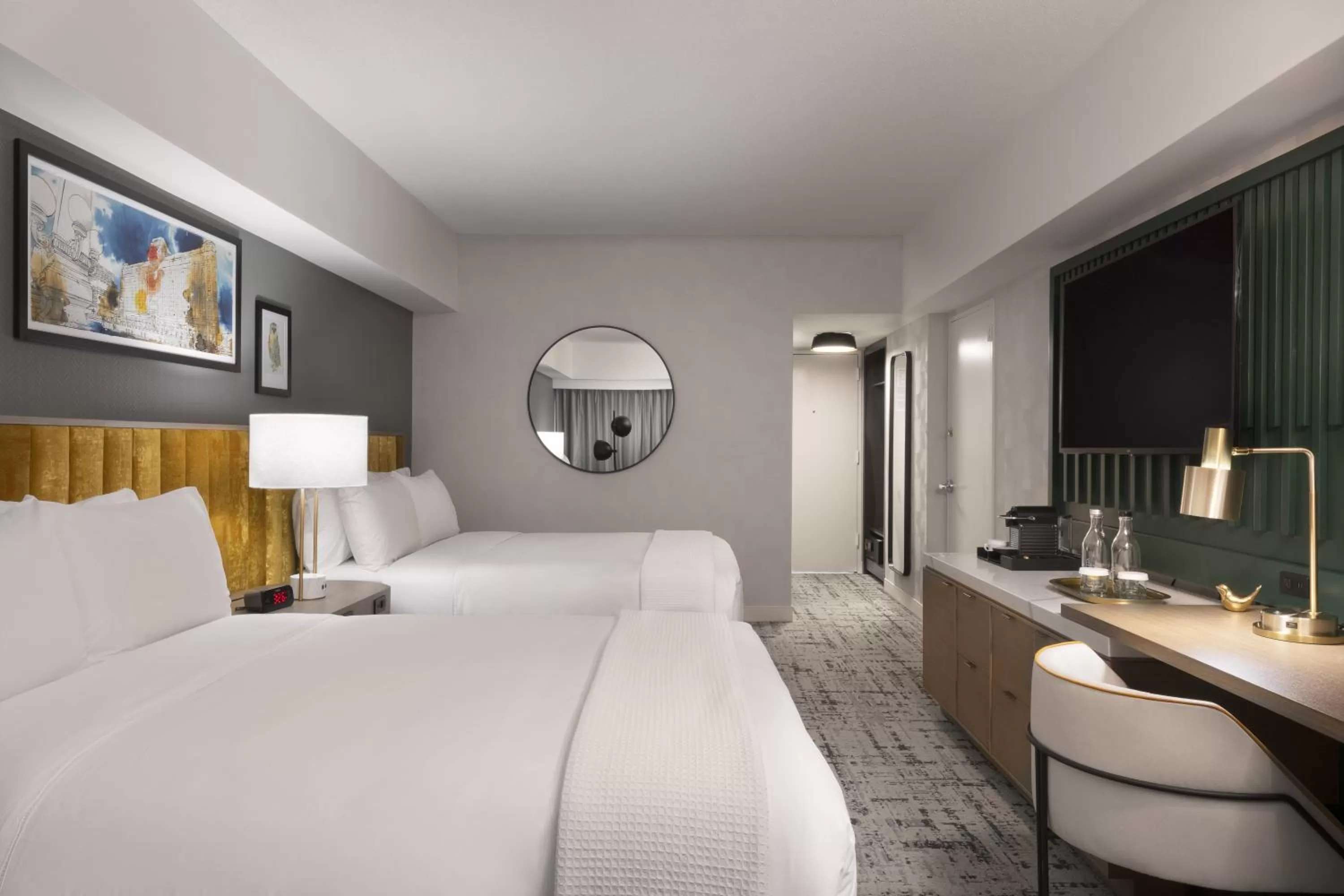 Premium King Room in voco Chicago Downtown - Riverwalk by IHG