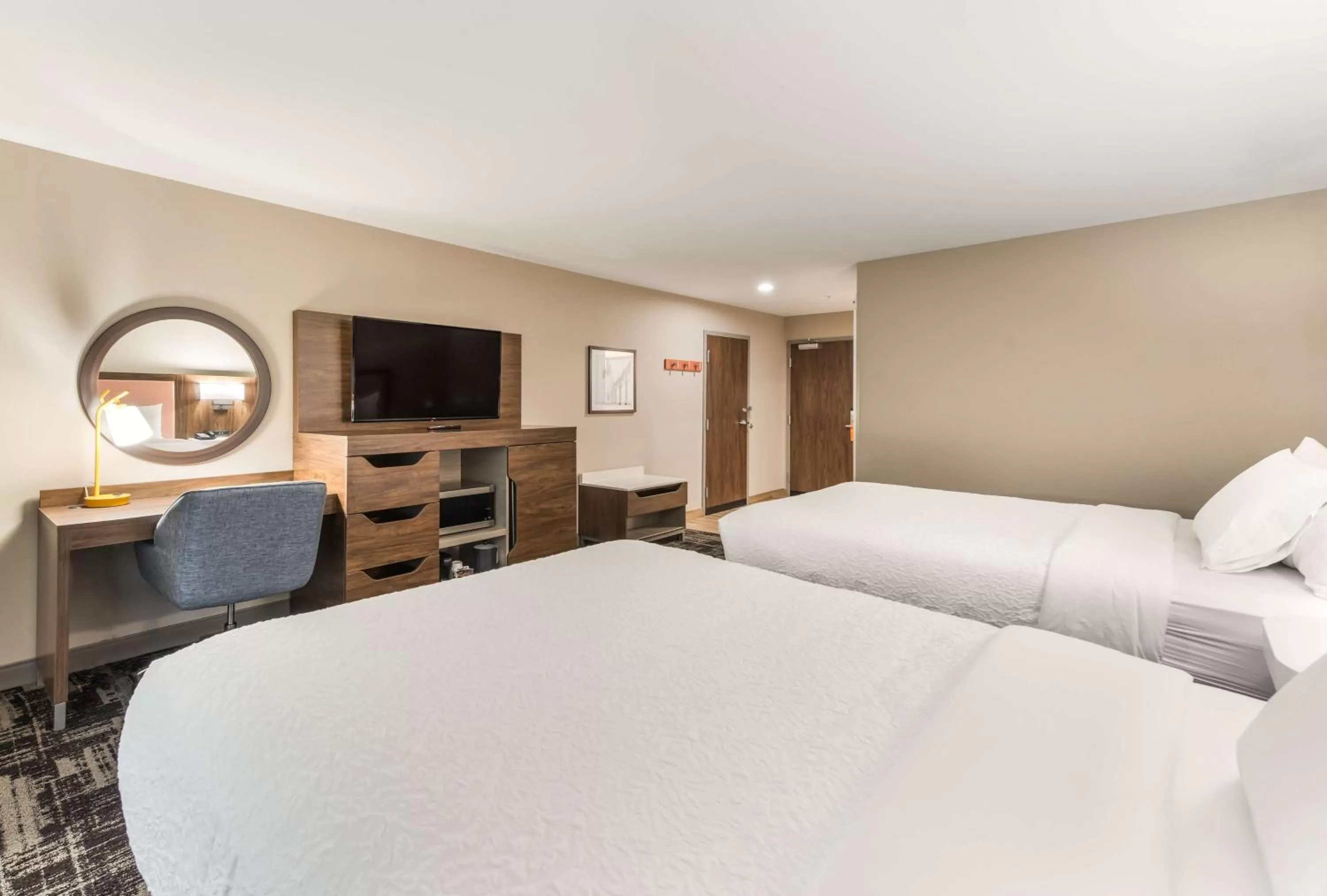 Queen Room with Two Queen Beds in Hampton Inn & Suites Benton Harbor, MI