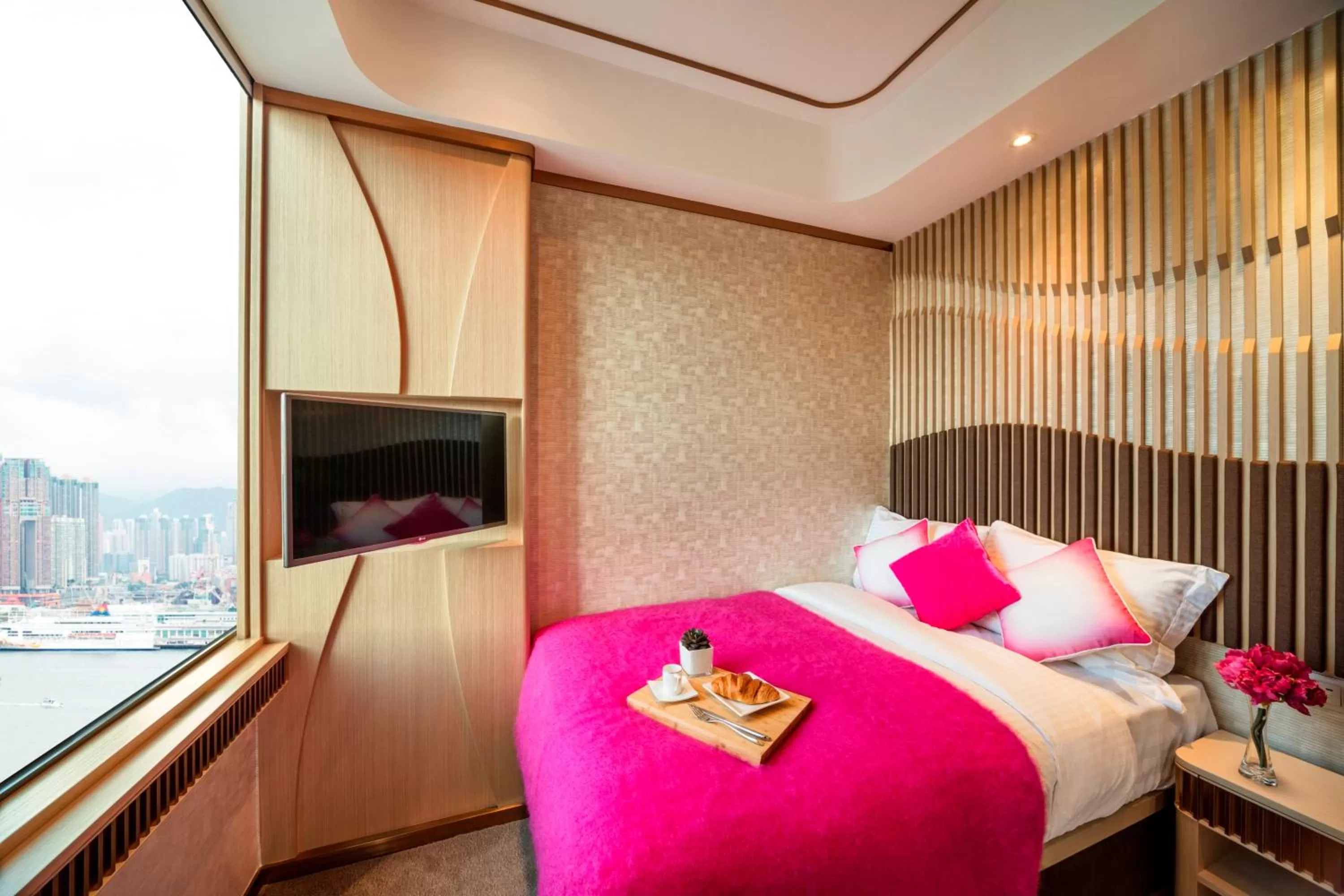 Standard Double Room in Burlington Hotel