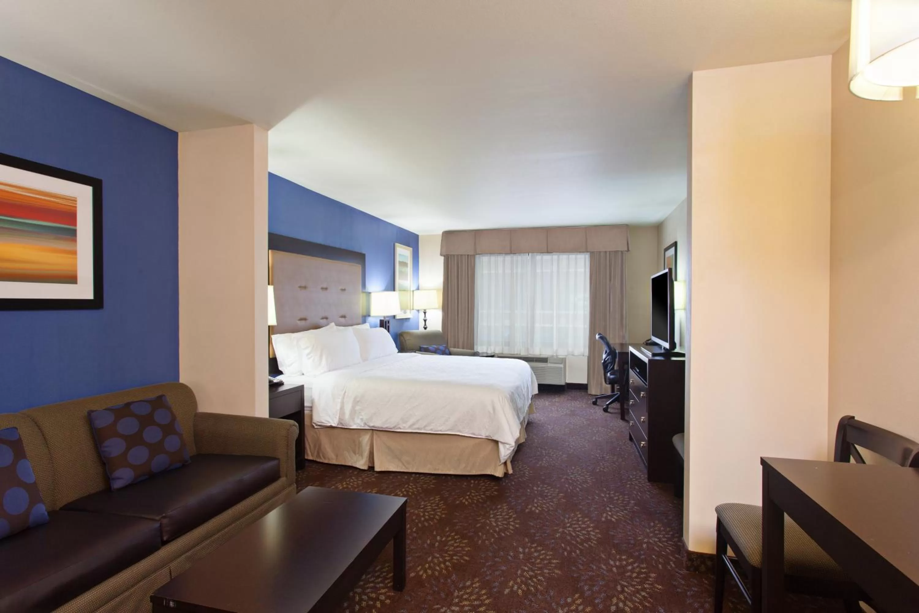 King Suite - Non-Smoking in Holiday Inn Express & Suites Tacoma Downtown, an IHG Hotel
