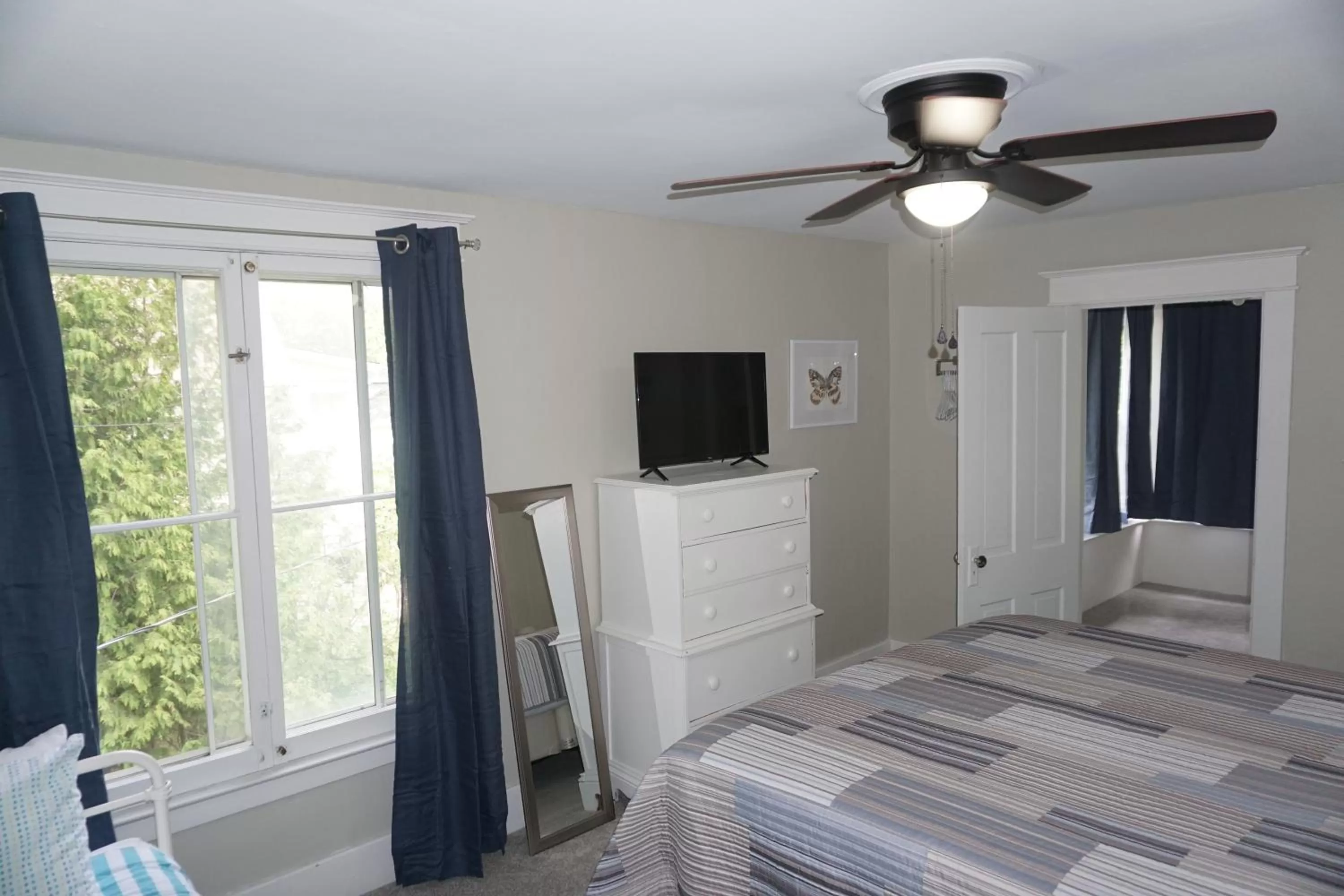 King Suite in Charlevoix House - The Northside