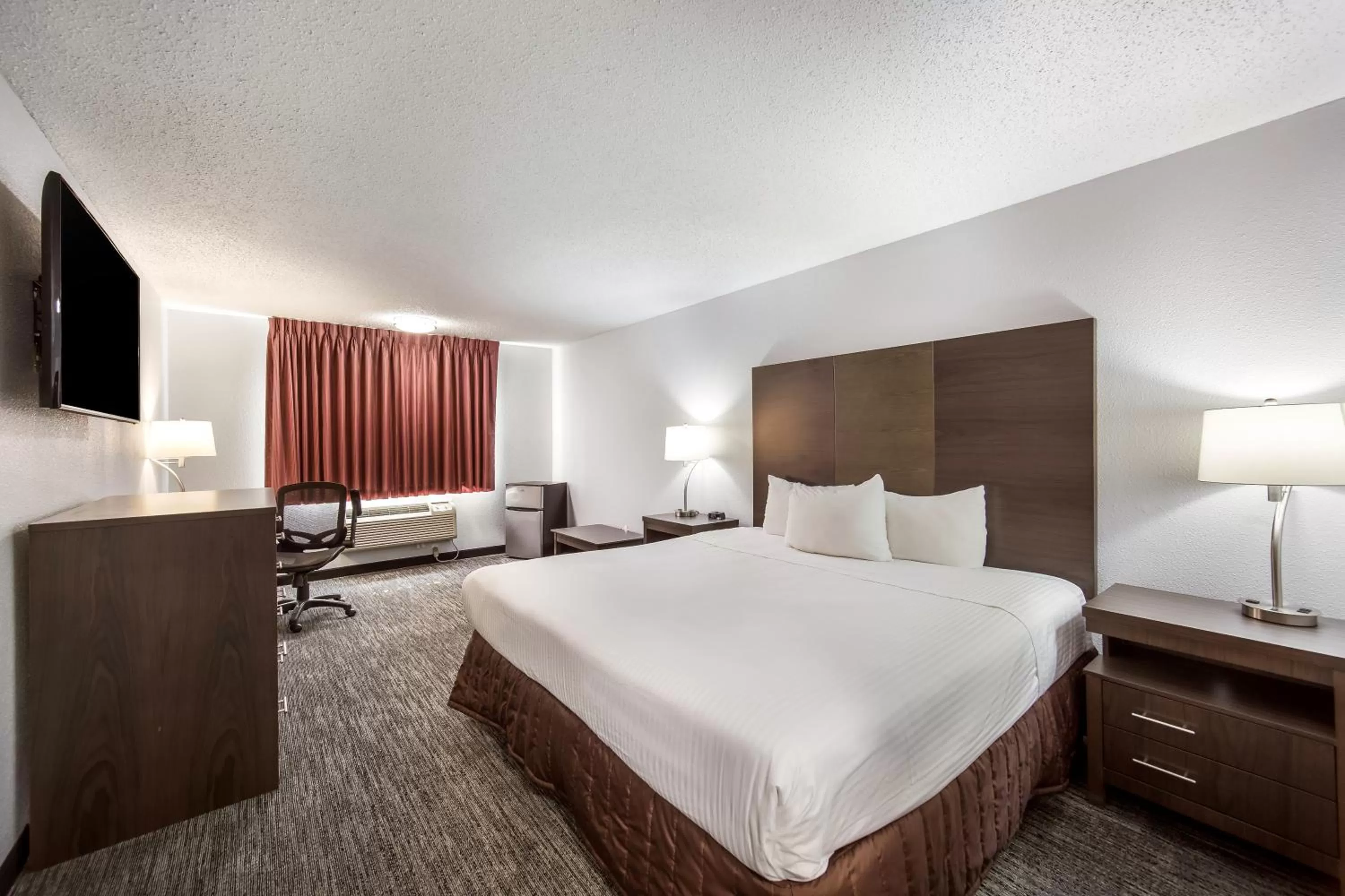 Junior Suite in Red Lion Inn & Suites Grants Pass