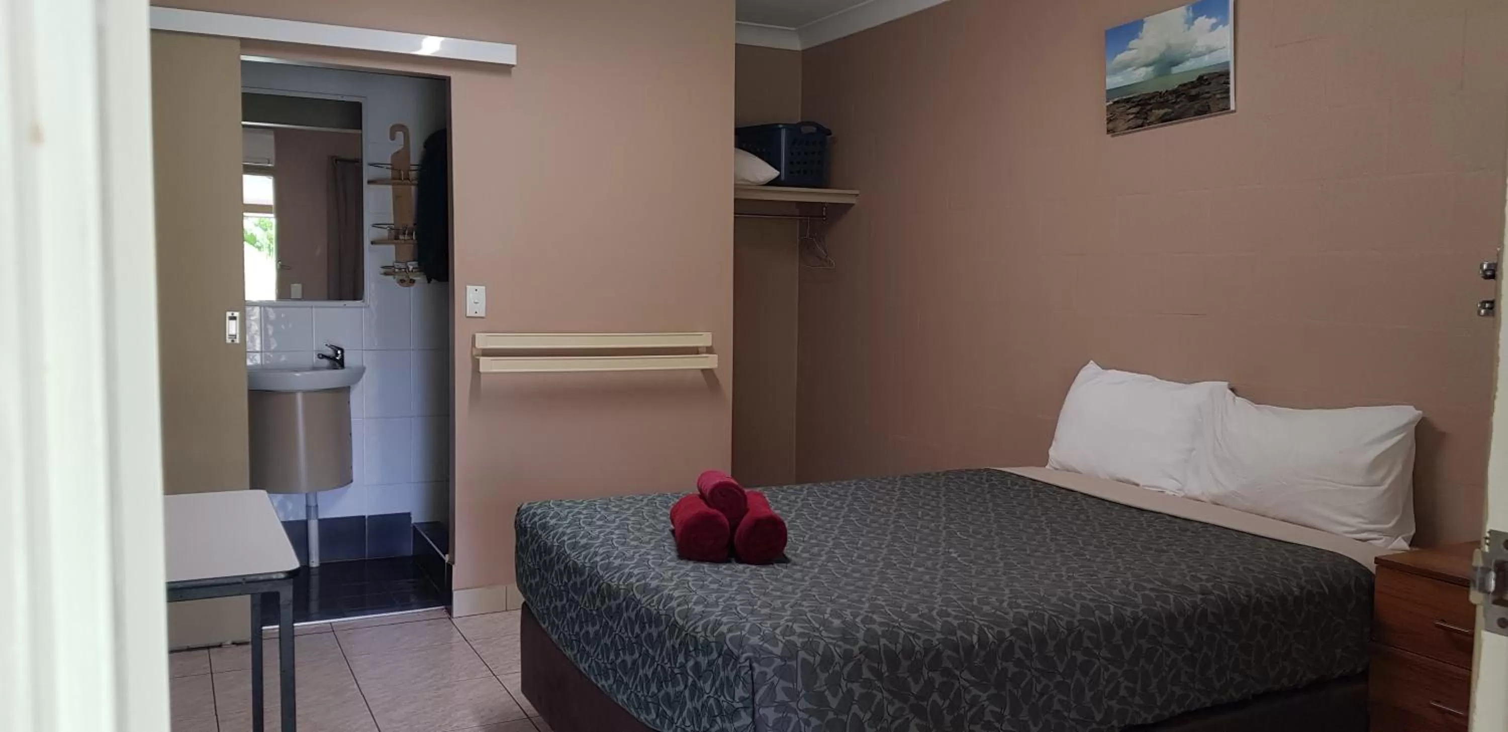Budget Double Room in Beagle Hotel