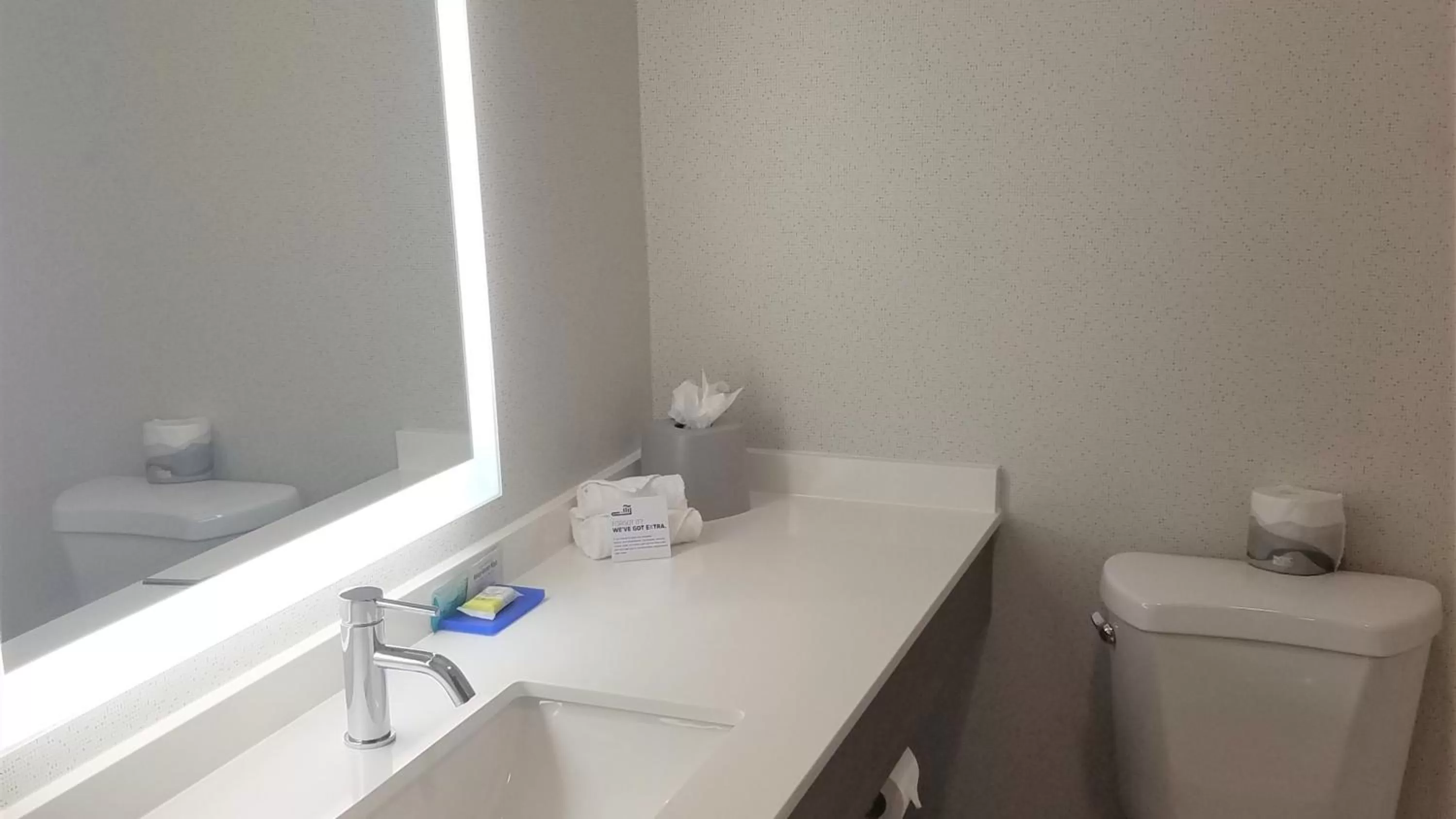 Standard Room in Holiday Inn Express Irwin PA TPK Exit 67 by IHG