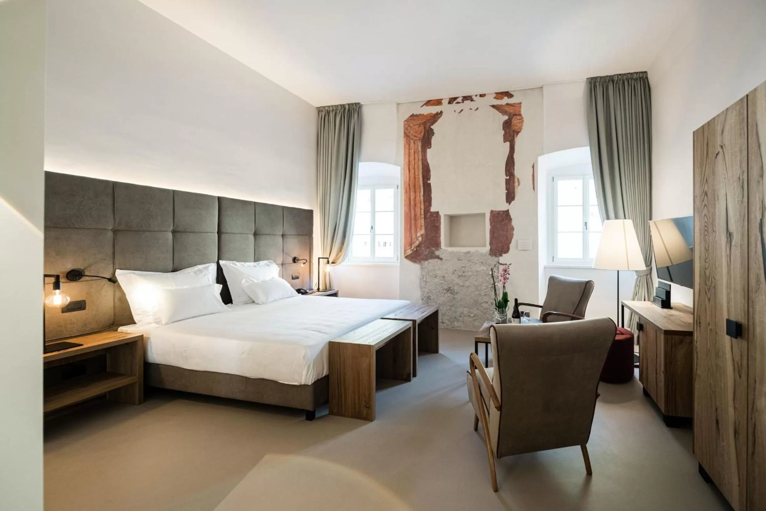 Deluxe Double or Twin Room in Castel Hörtenberg