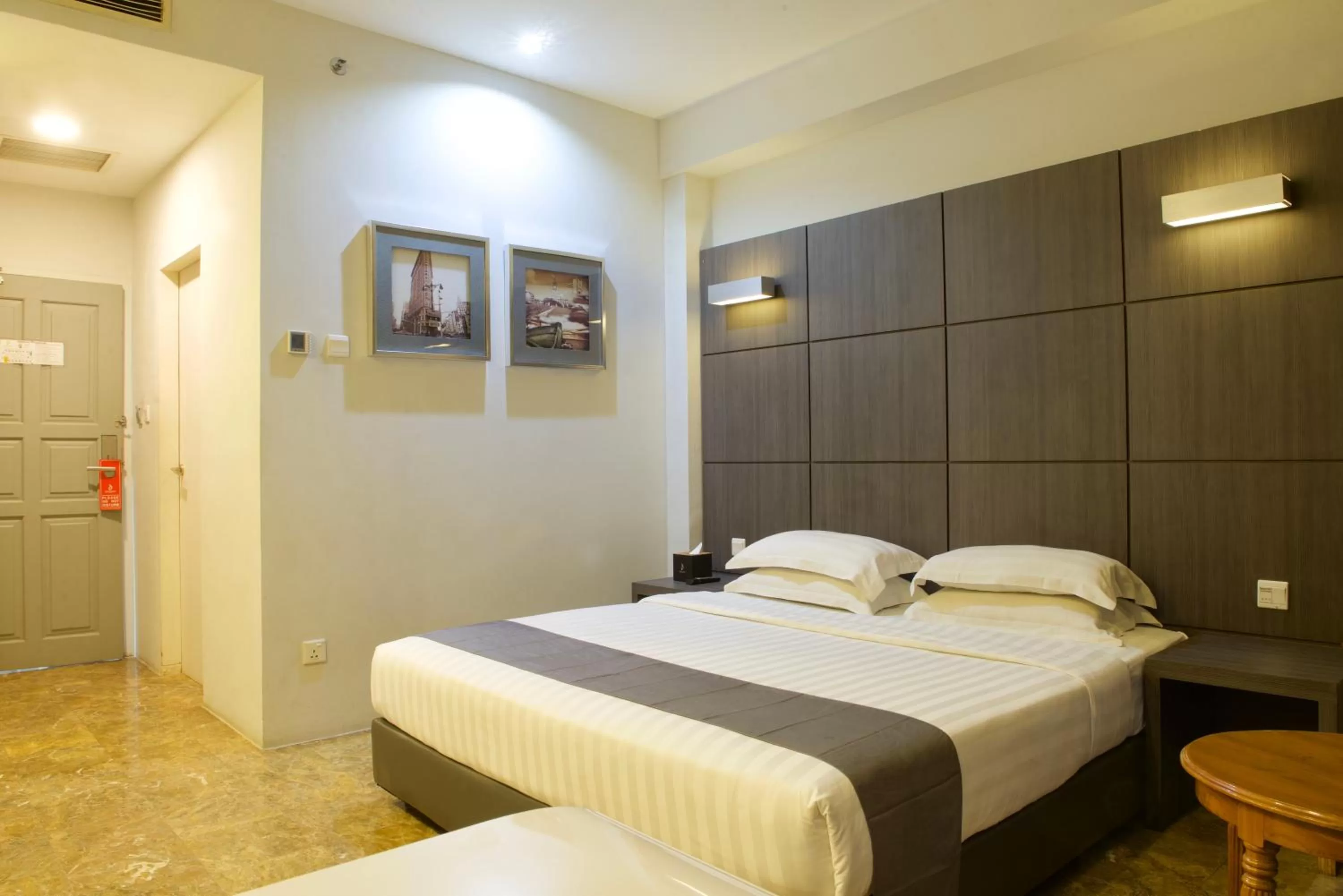 Deluxe Double Room in Dreamtel Jakarta