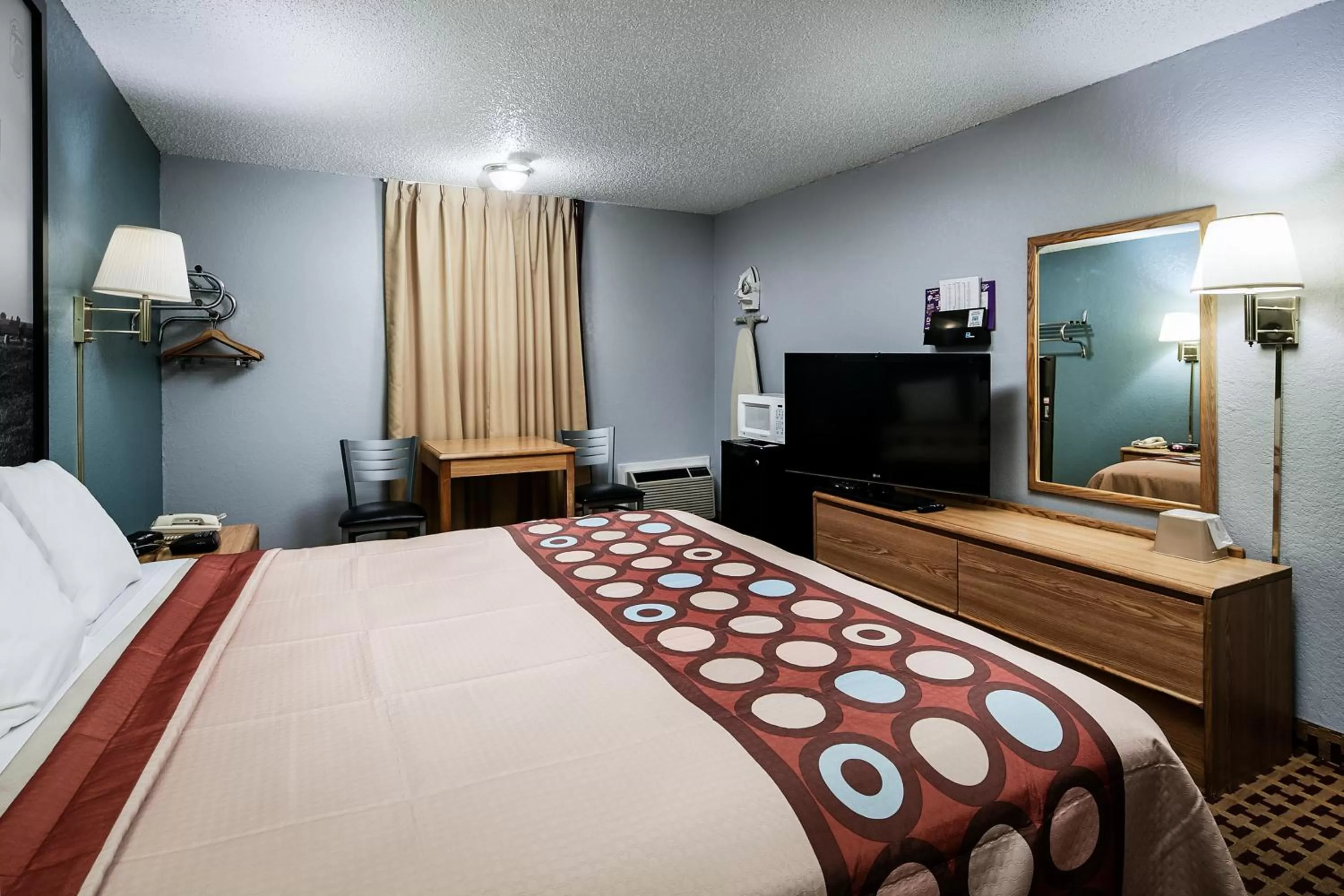 King Room - Non-Smoking in Super 8 by Wyndham Elk City