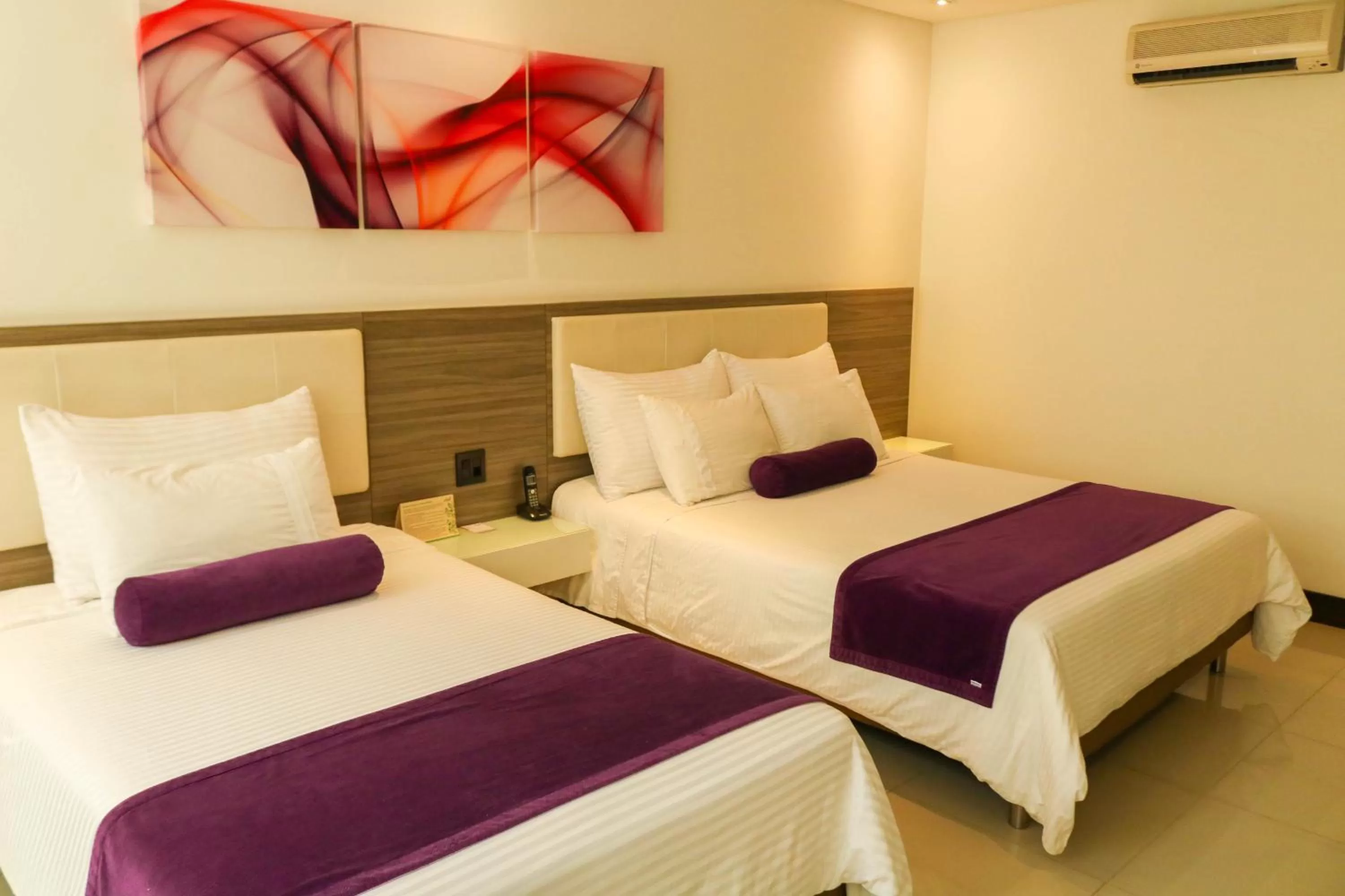 Standard Twin Room in Hotel Loyds