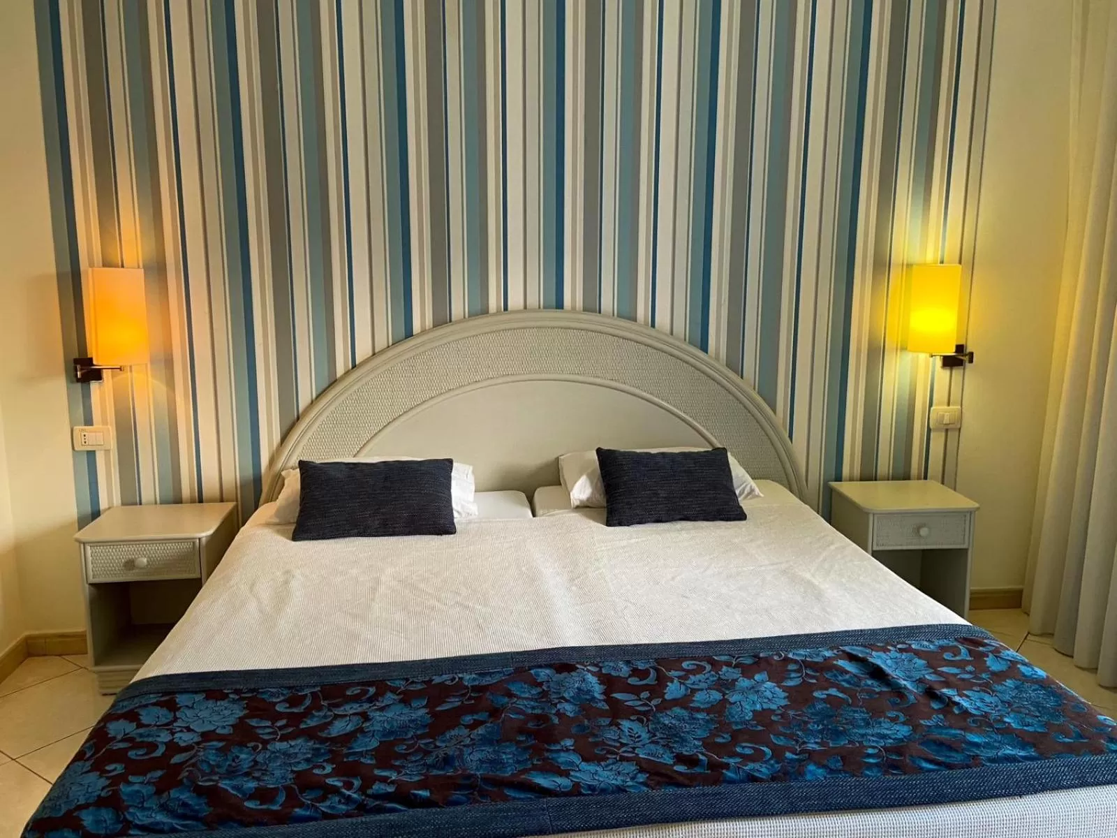 Double or Twin Room with Pool View in Ouril Pontao Hotel