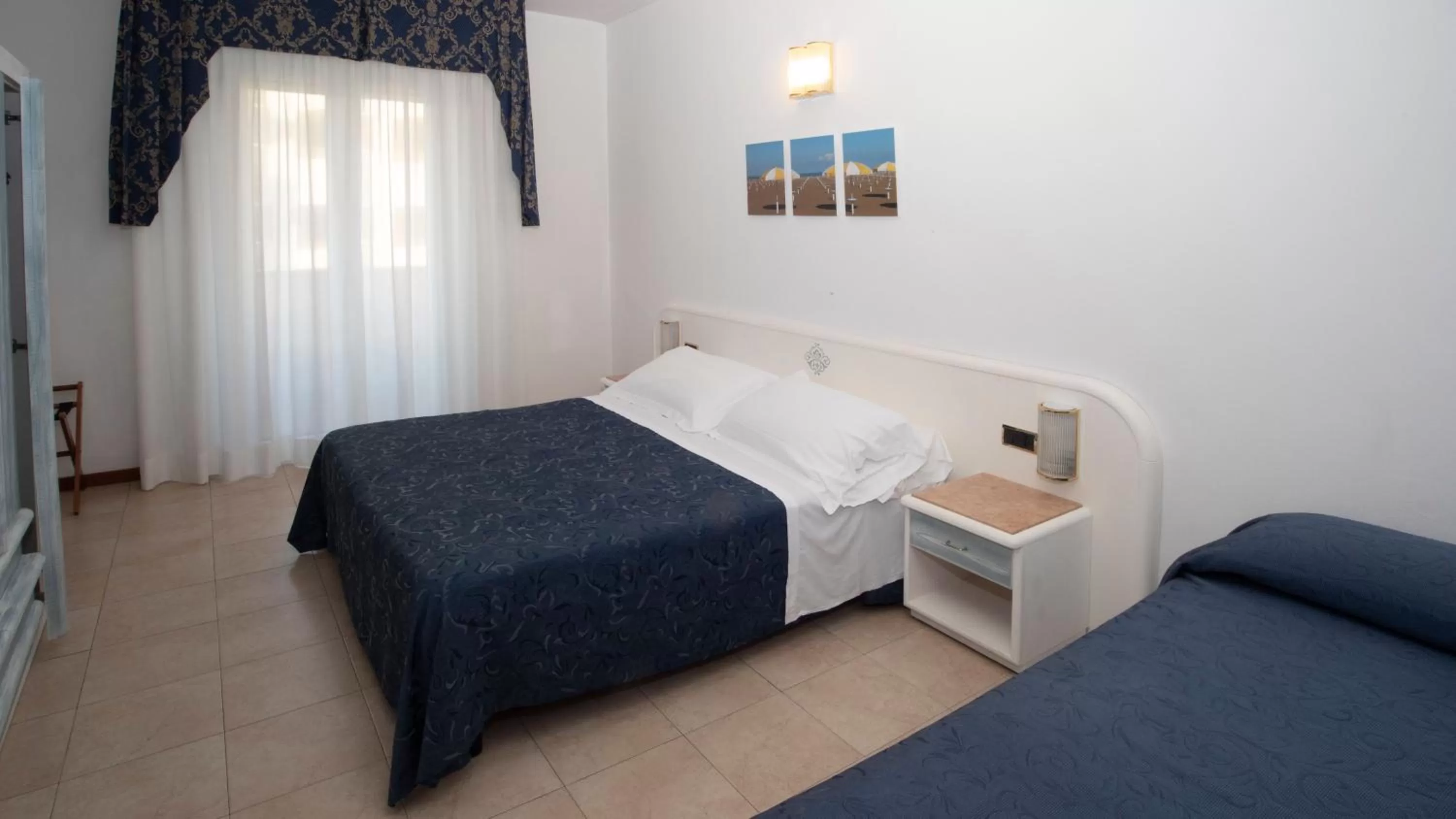 Triple Room with Side Sea View in Hotel Du Soleil