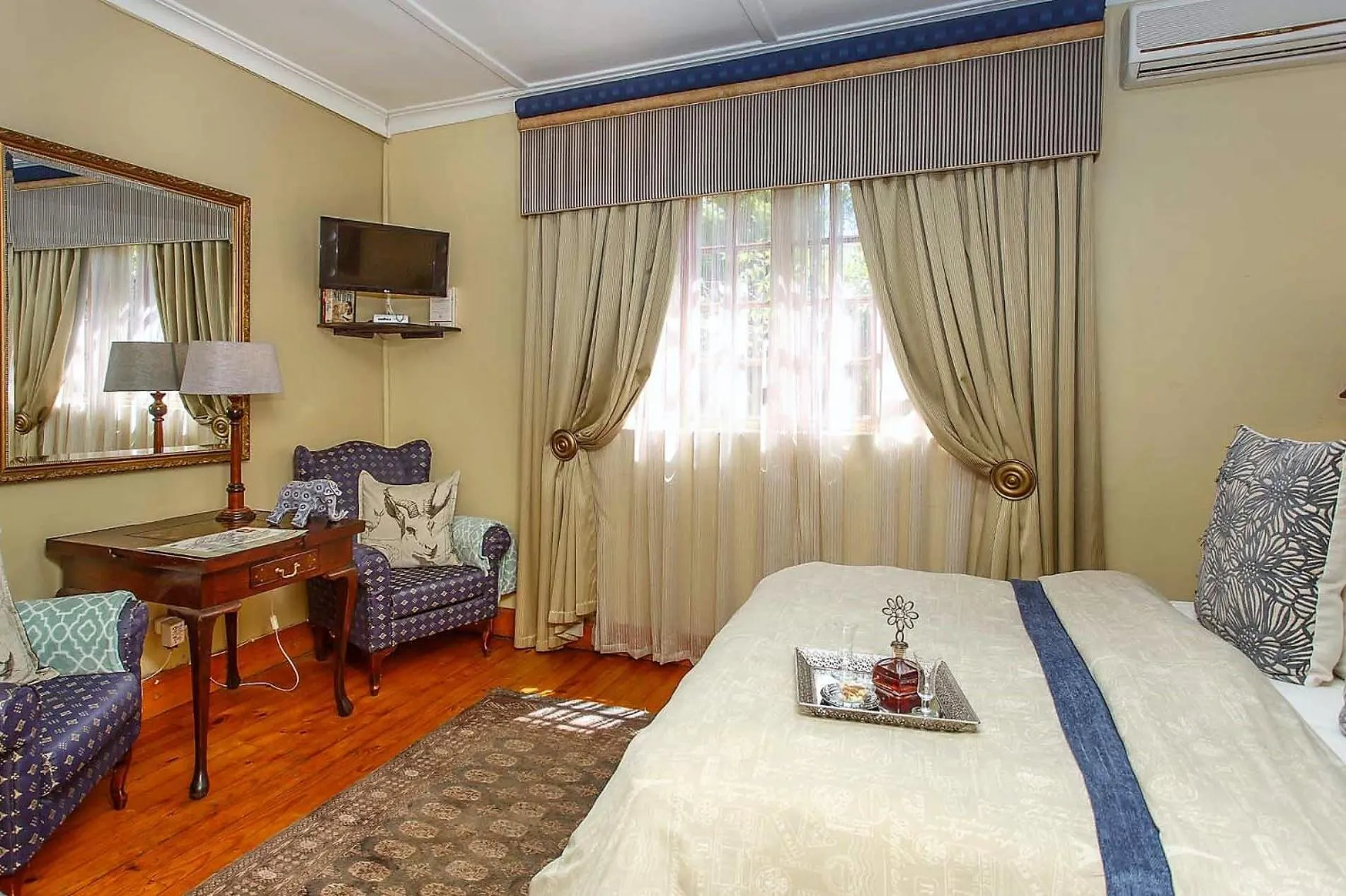 Deluxe Double Room - single occupancy in Riverside Guest Lodge