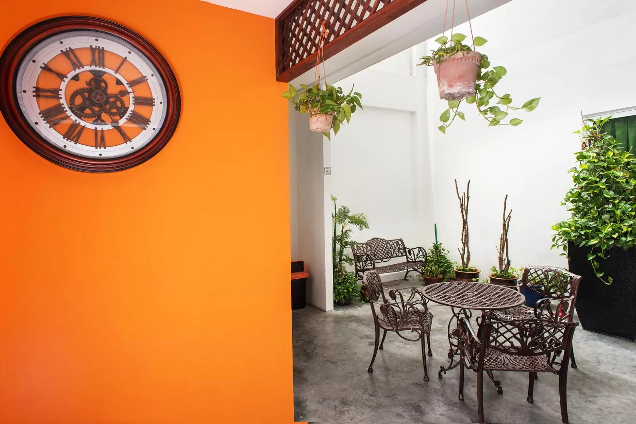 Patio in Yan Hotel