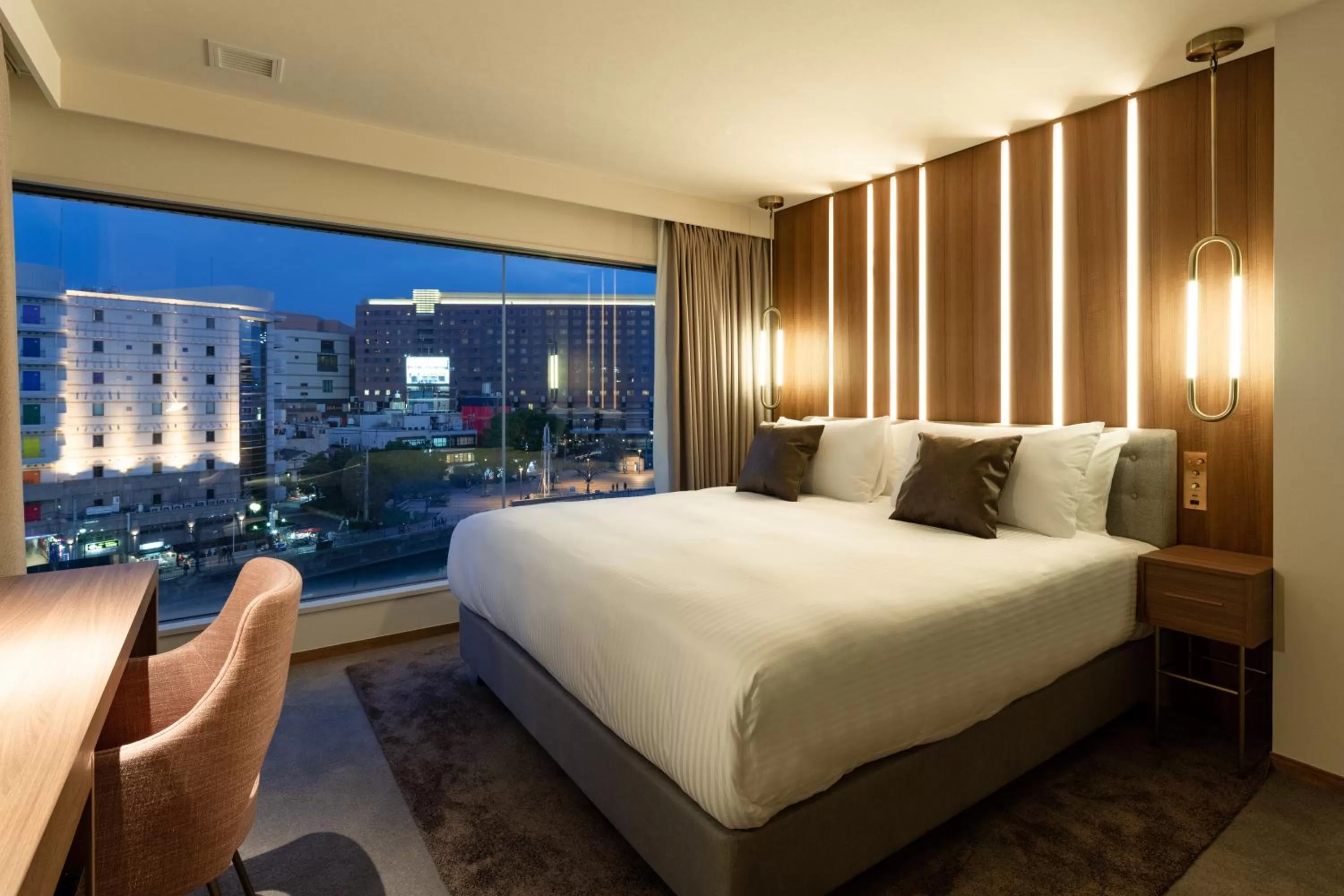 Deluxe King Room with River View - Non-Smoking - Top Floor in The OneFive Villa Fukuoka