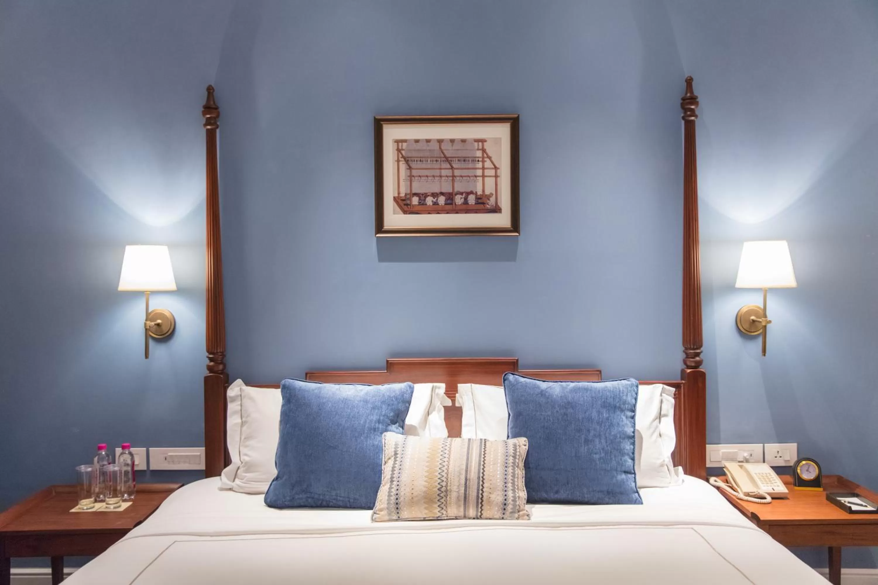 Heritage Suite With Two Way Airport Transfers and More in Taj Connemara, Chennai