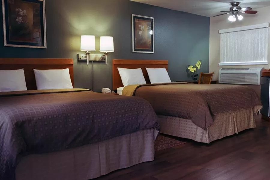 Queen Room with Two Queen Beds in Maple Leaf Motel