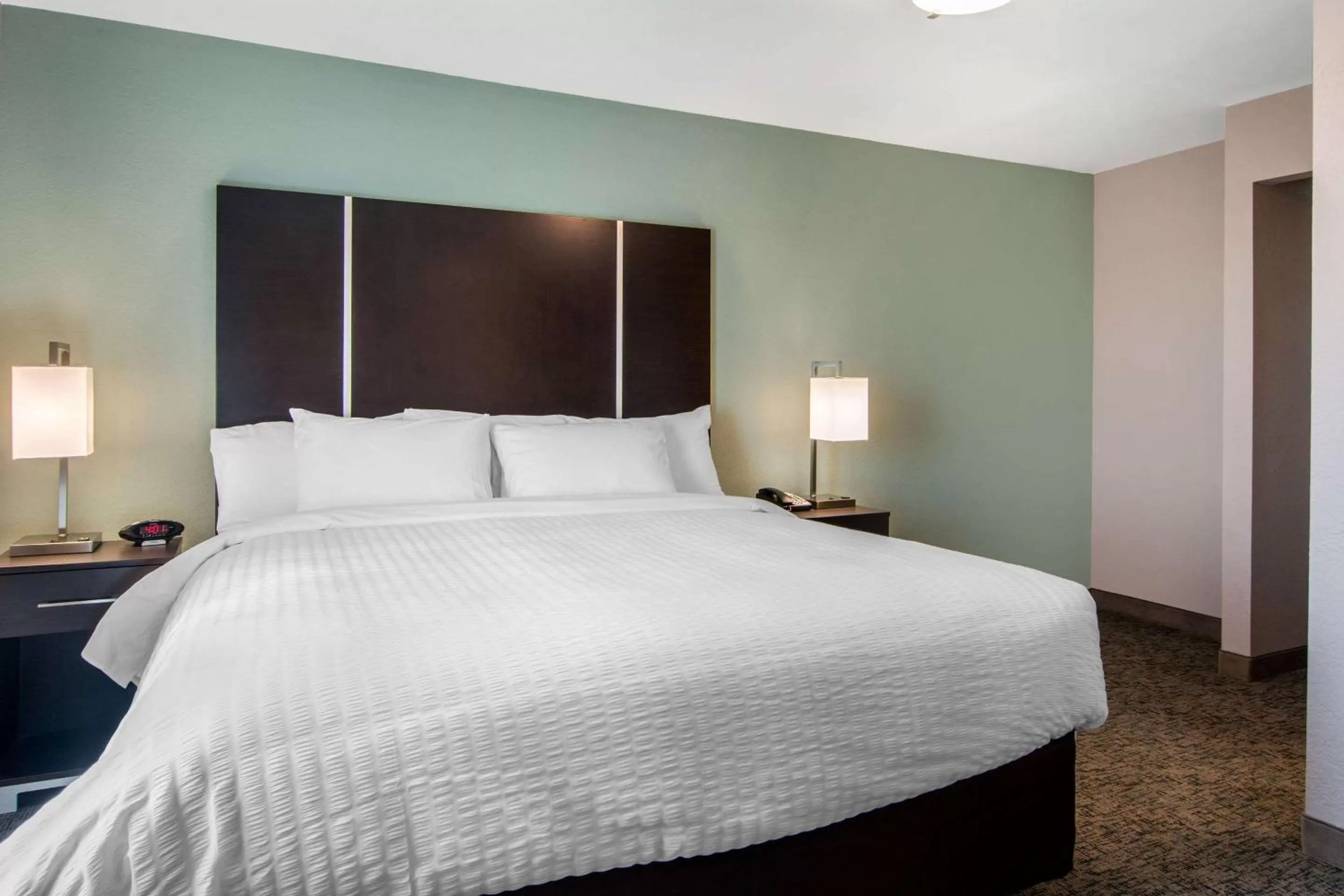 King Room - Accessible/Non-Smoking in Clarion Inn & Suites Atlanta Downtown