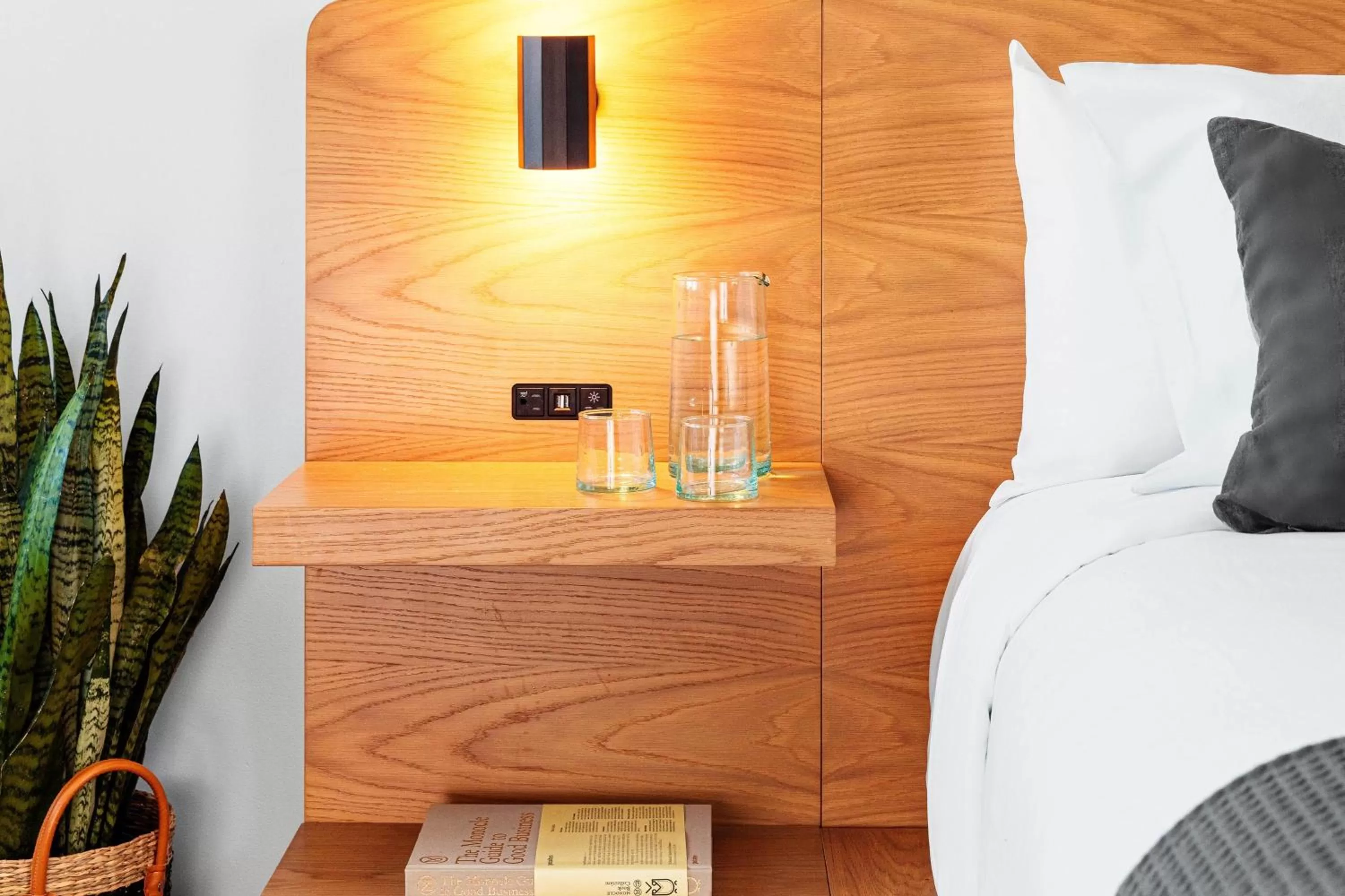 ADA Spacious Queen City View in Hotel June West LA, a Member of Design Hotels