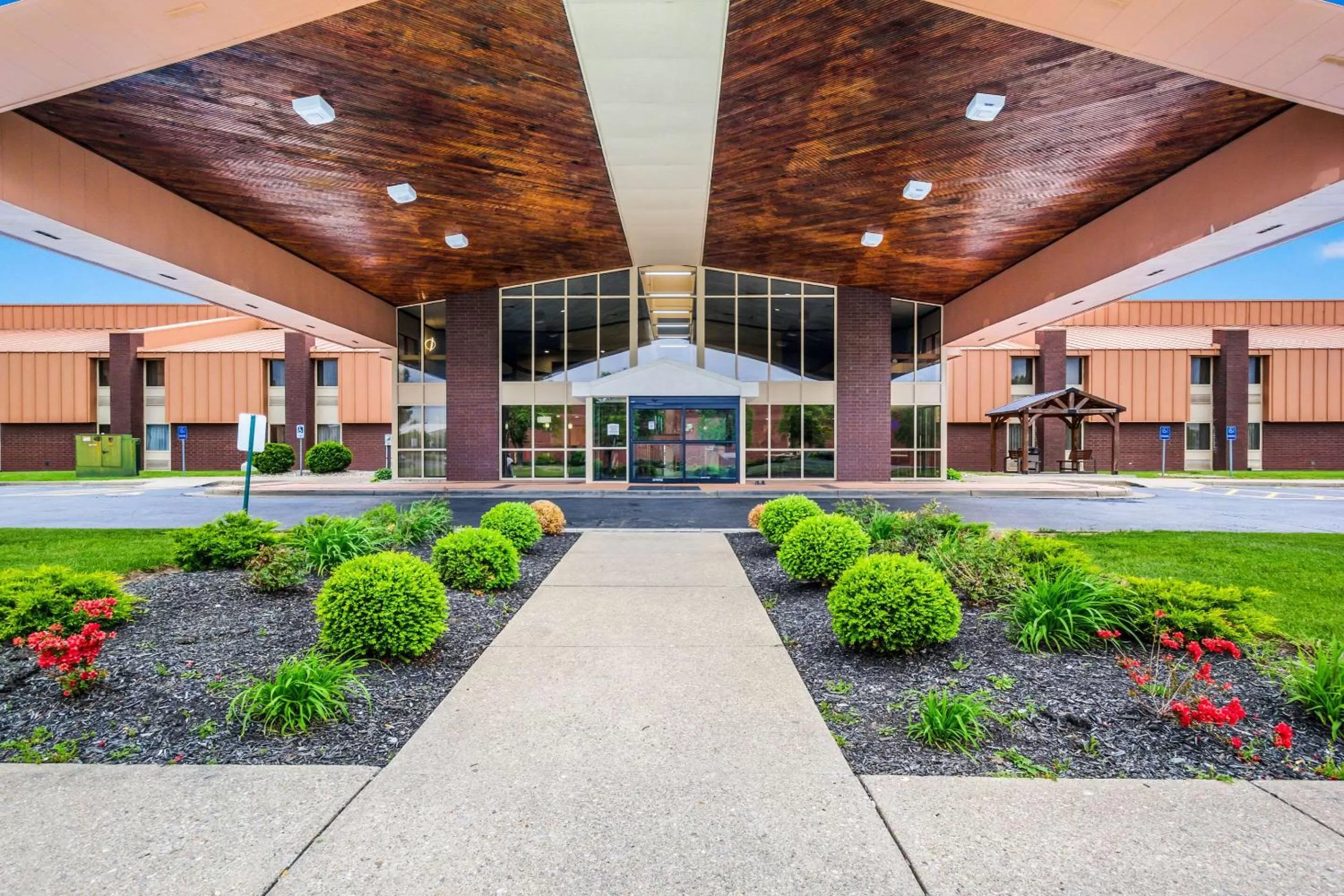 Quality Inn & Suites Florence - Cincinnati South