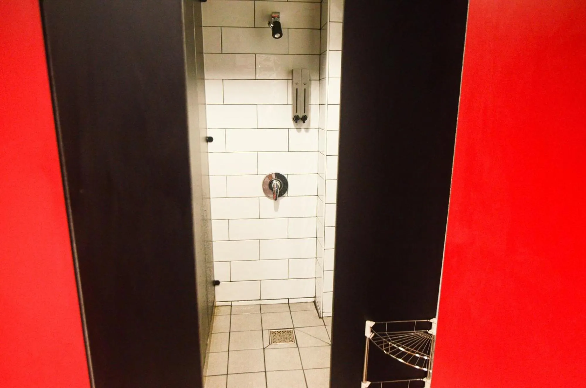 Standard Twin Room with Shared Bathroom - single occupancy in One Way Guesthouse Busan