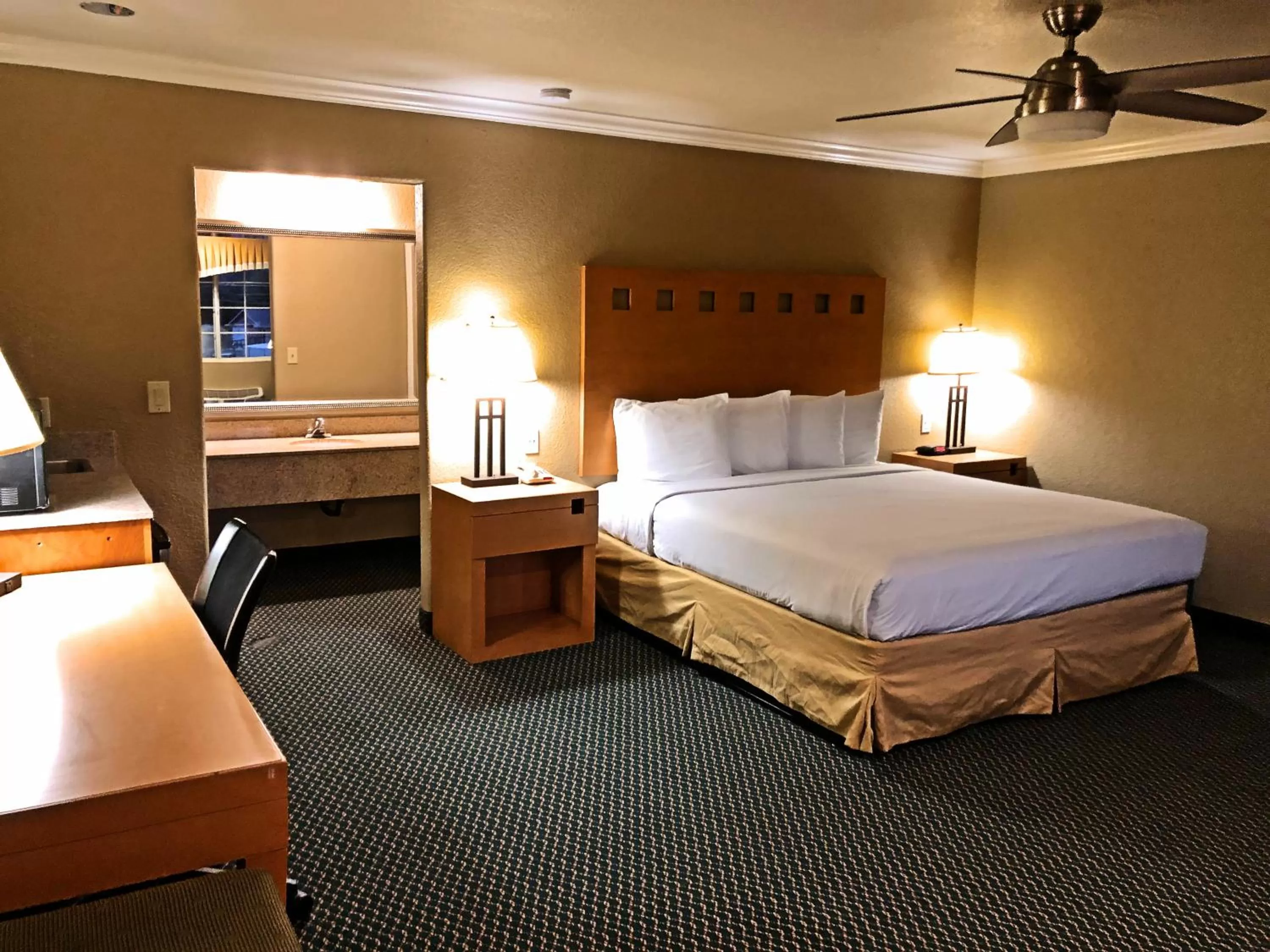Junior Suite in Lake Point Lodge