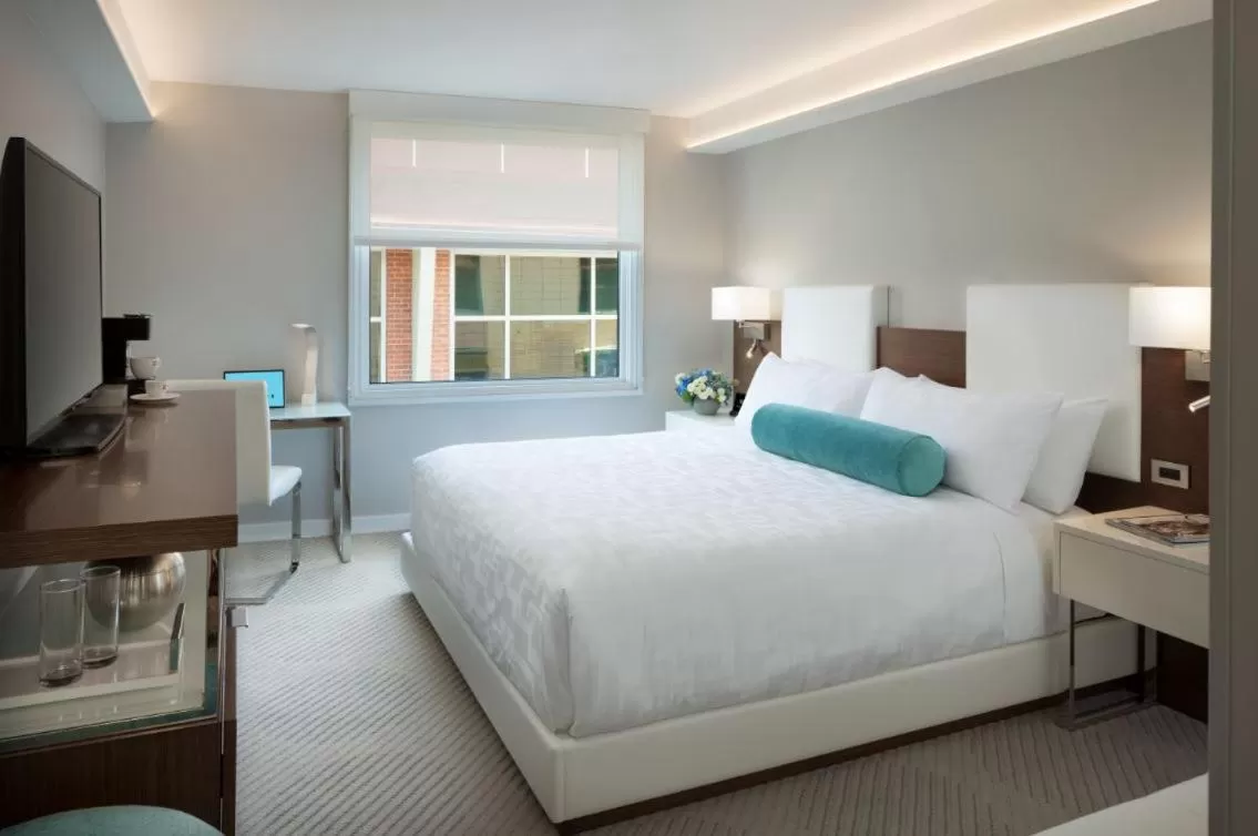 Queen Suite in Hotel Via