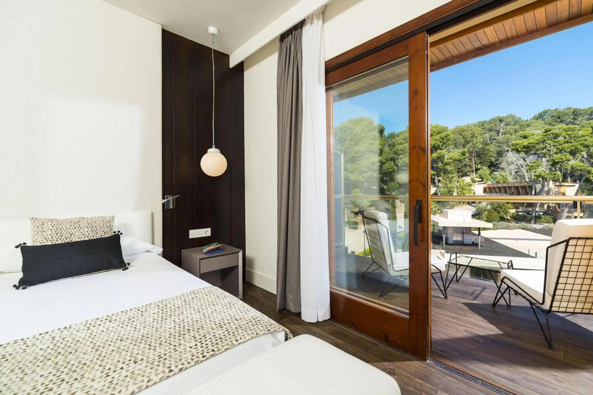 Double Room with Garden View - single occupancy in Hotel Santa Marta