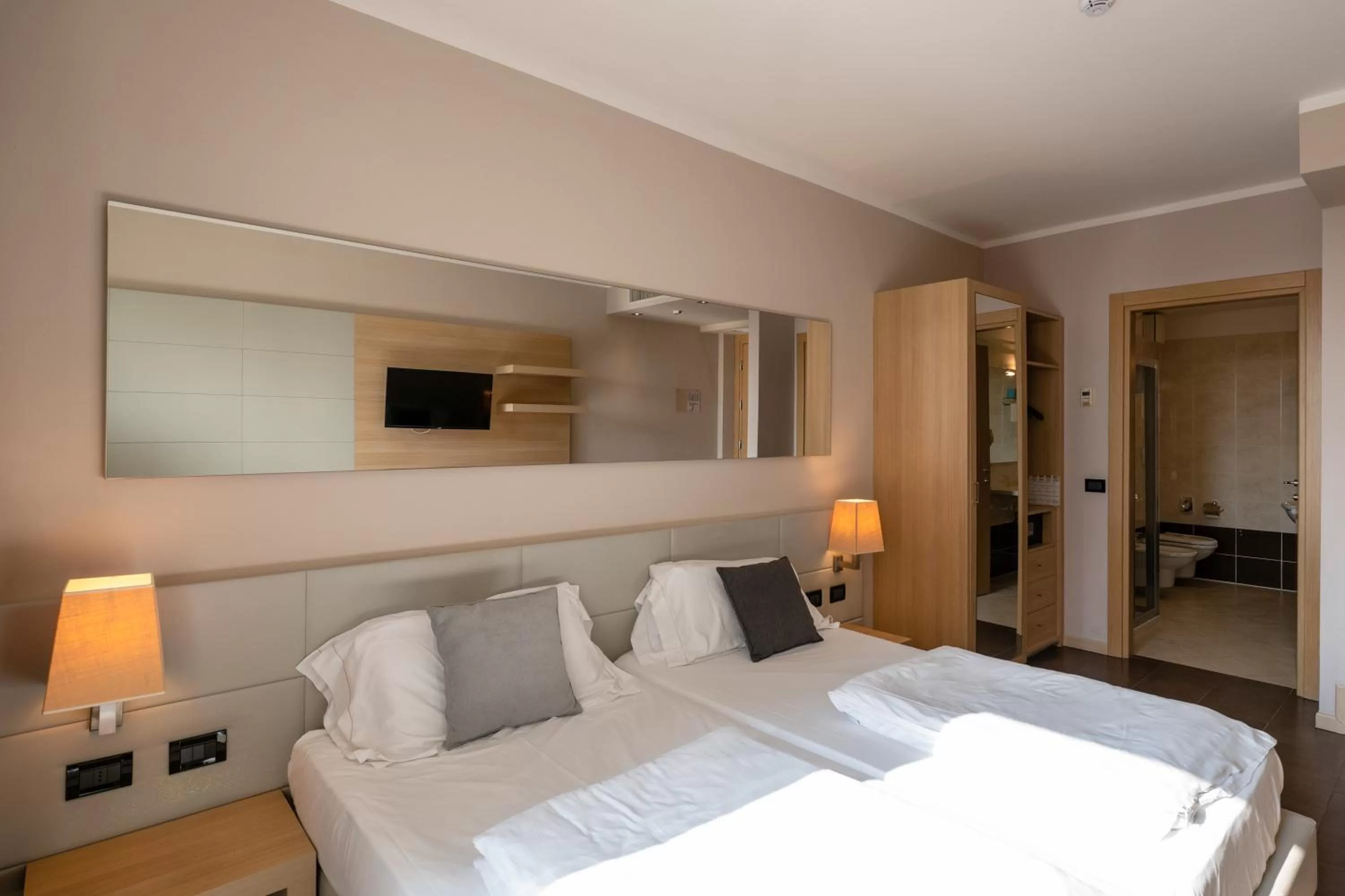 Comfort Triple/Quadruple Room with Balcony in Villa Luisa Resort & Luxury Apartments