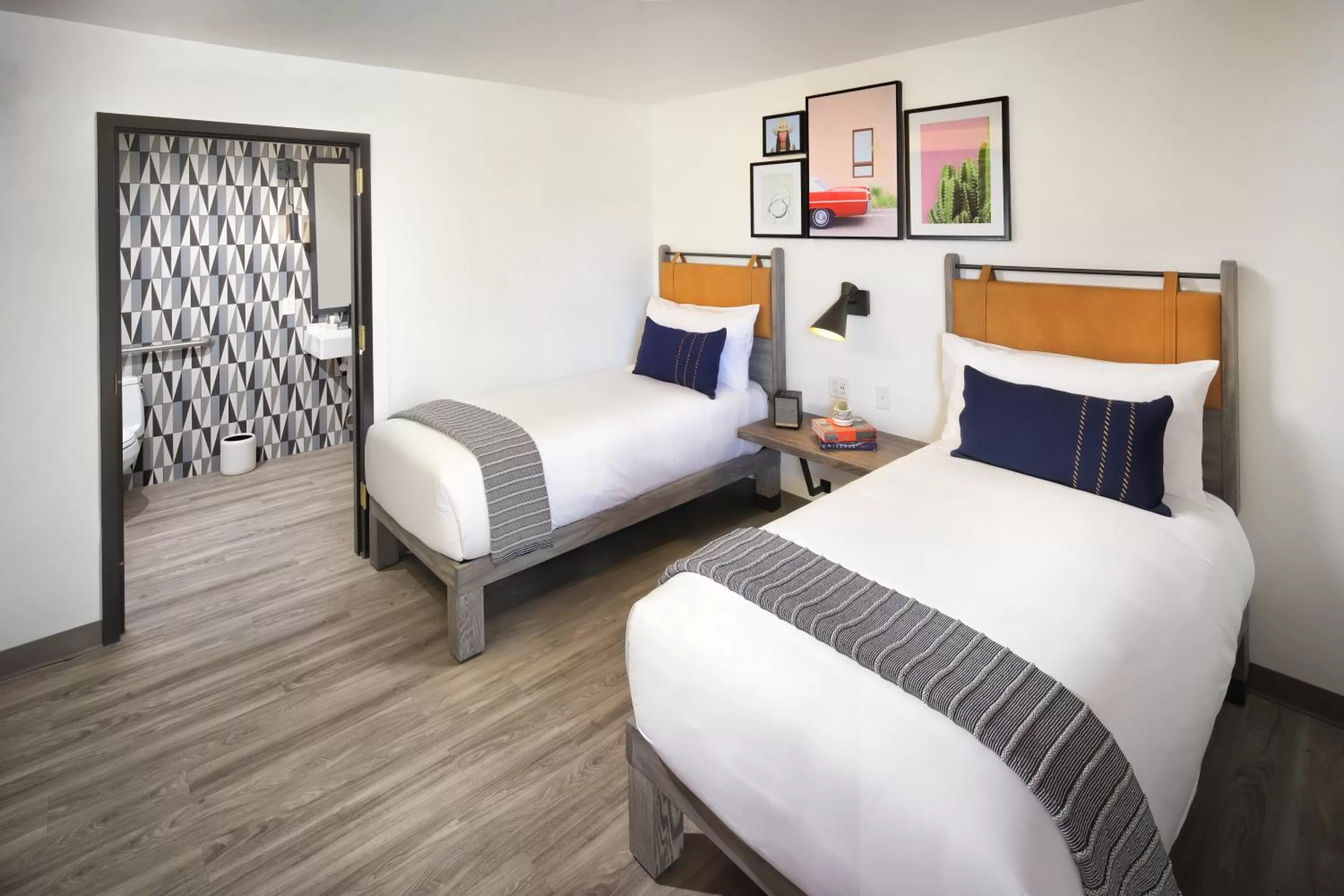 Twin Room Accessible, Guest room, 2 Twin/Single Bed(s) in voco The Tuxon by IHG