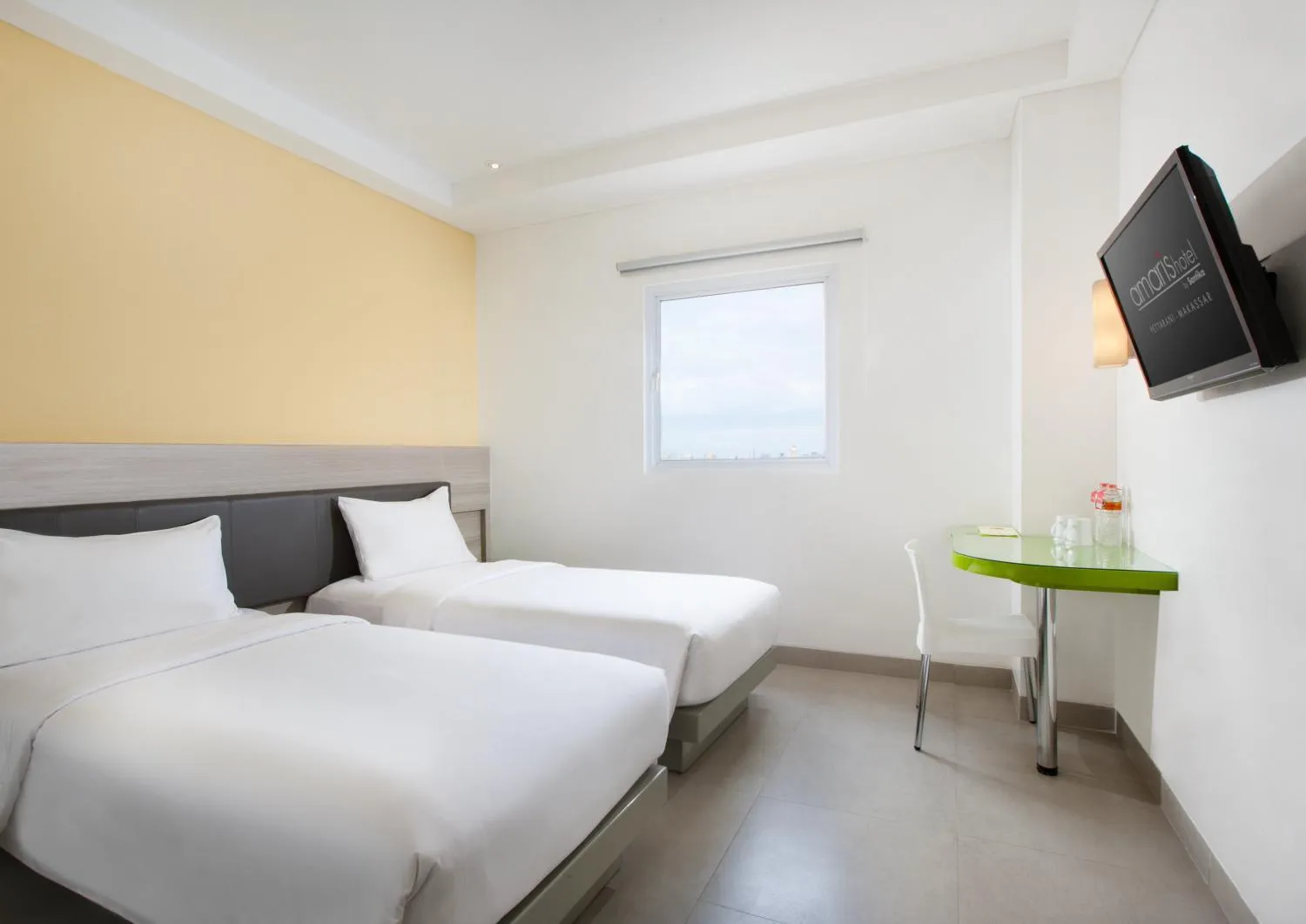 Smart Twin Room in Amaris Hotel Pettarani - Makassar