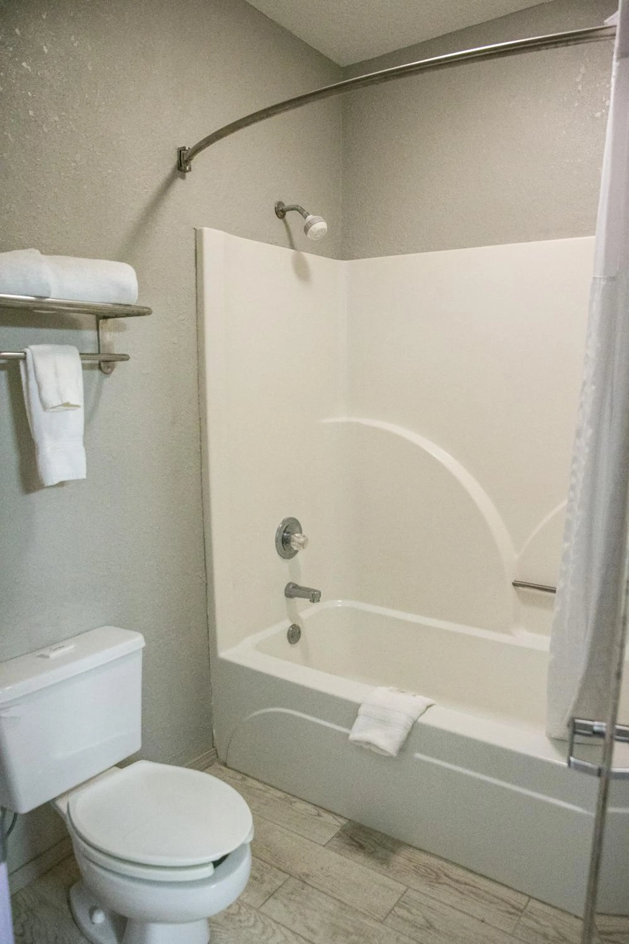 Queen Room with Two Queen Beds - single occupancy - Non-Smoking in Mockingbird Inn & Suites