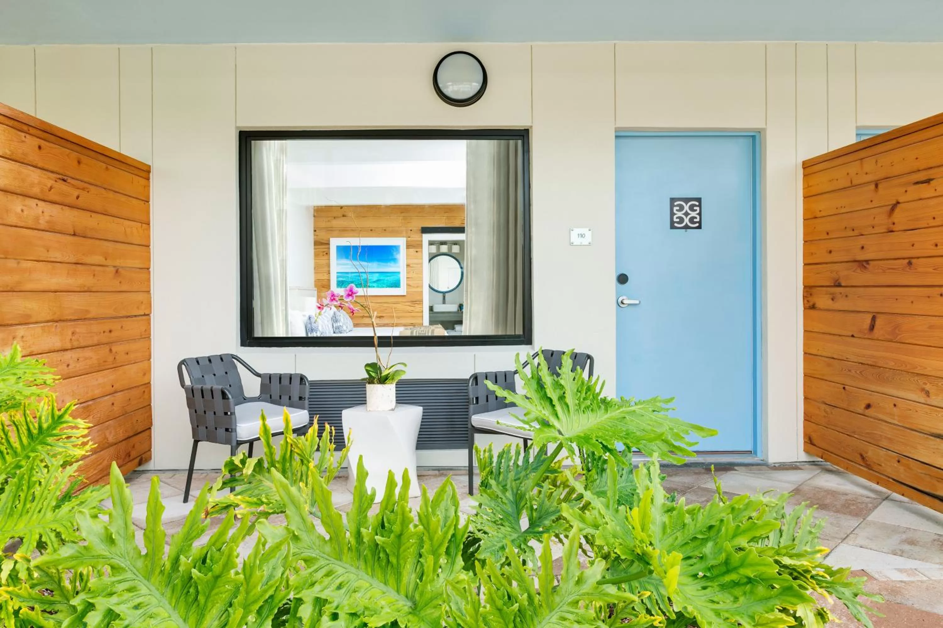 King with Pool View & Terrace -Newly Renovated in The Gates Hotel Key West