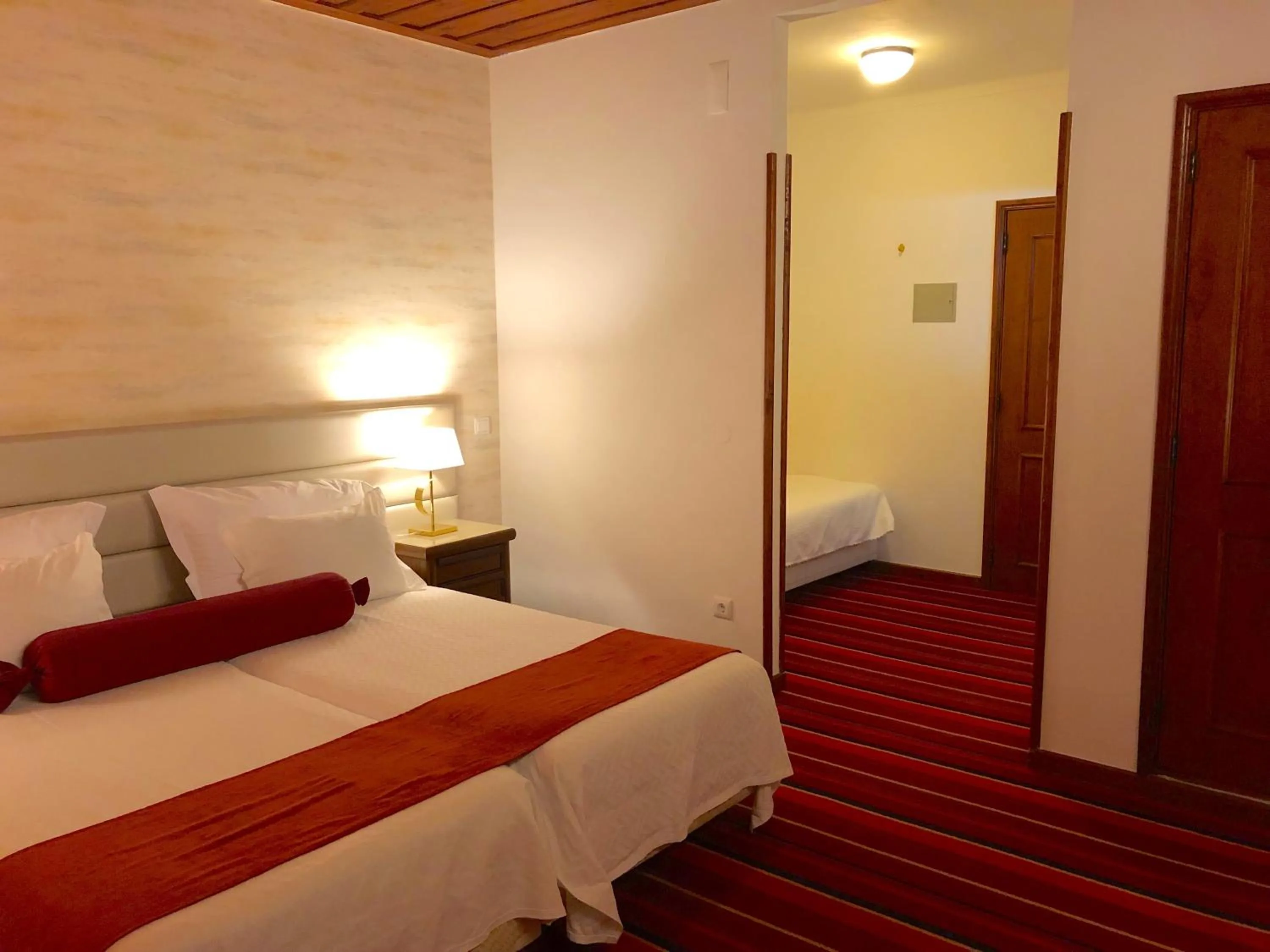 Triple Room in Hotel Eurosol Seia Camelo