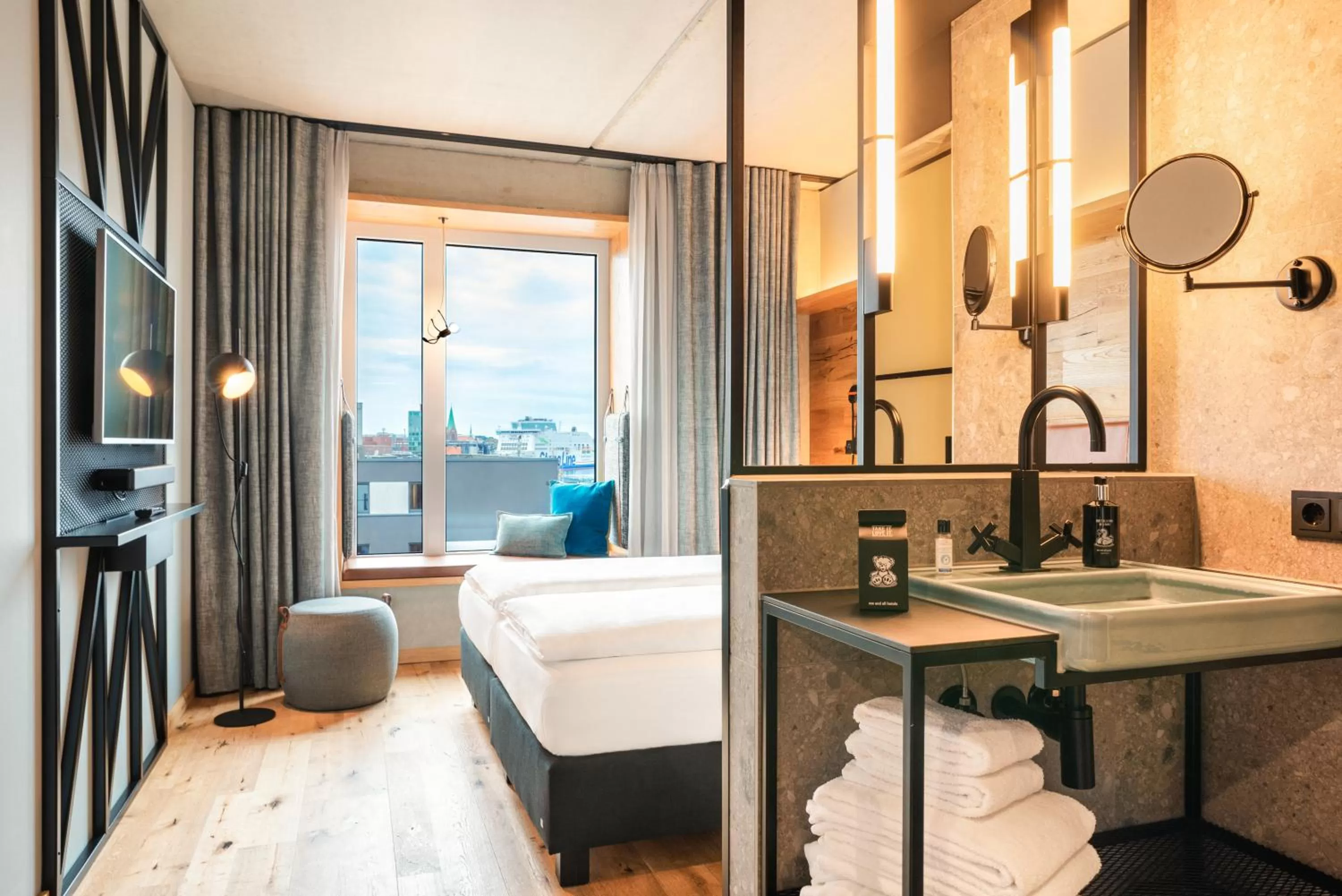 King Room with Harbor View - High Floor in Me and All Hotel Kiel, by Hyatt