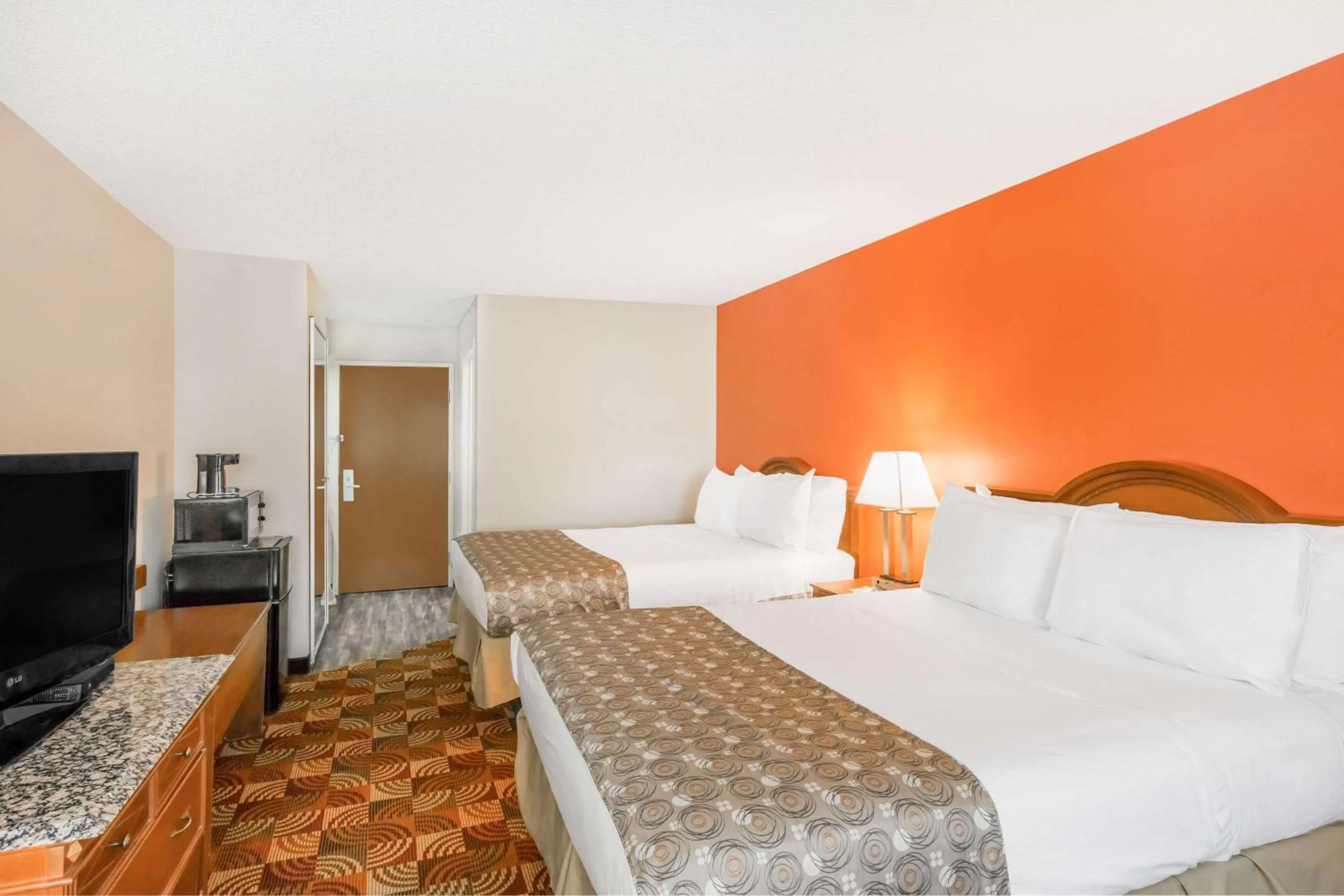 Queen Room with Two Queen Beds - Non-Smoking in Days Inn by Wyndham Shallotte