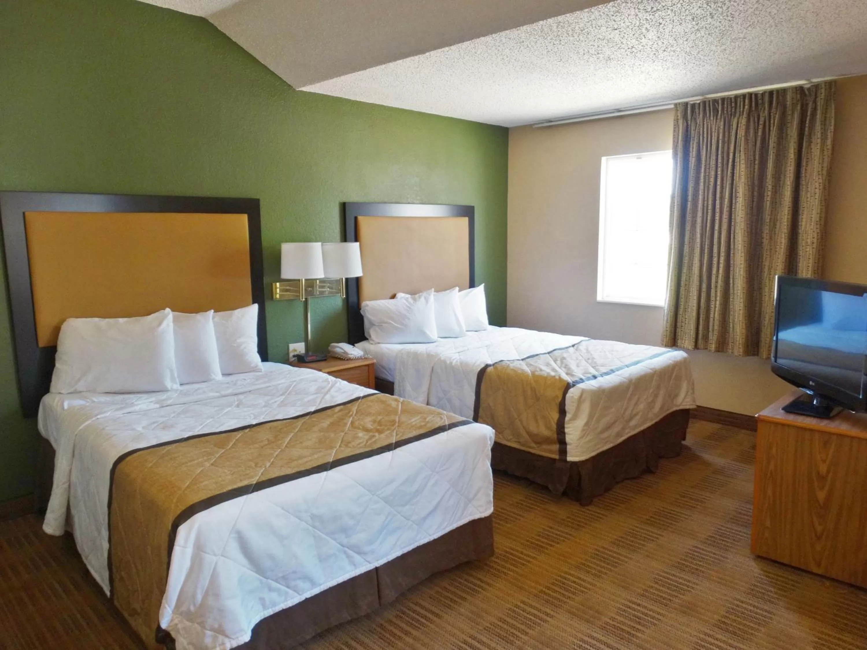 Deluxe Studio with Two Double Beds - Non-Smoking in Extended Stay America Select Suites - Orlando - Lake Mary - 1040 Greenwood Blvd