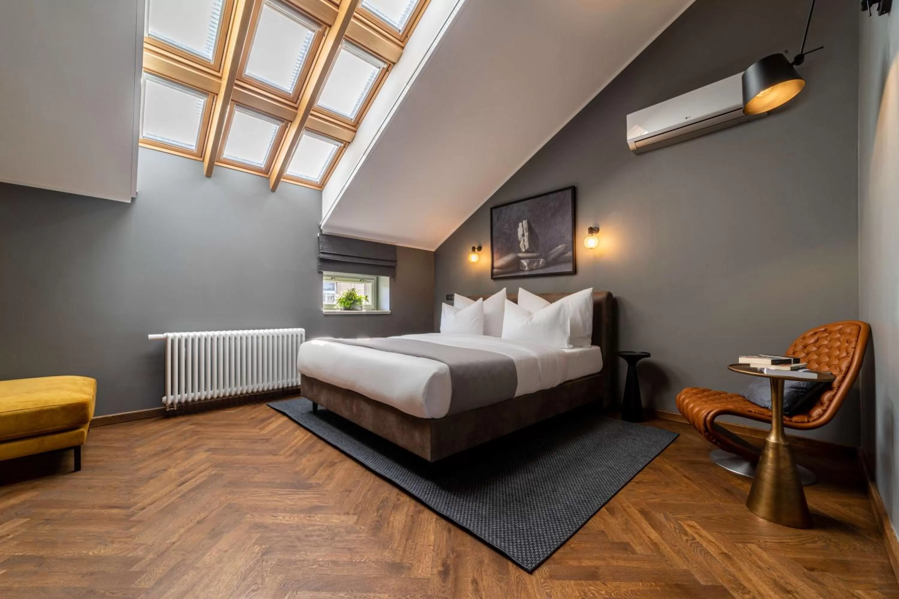 Apartment with Terrace in The Viaduct - Suites & More