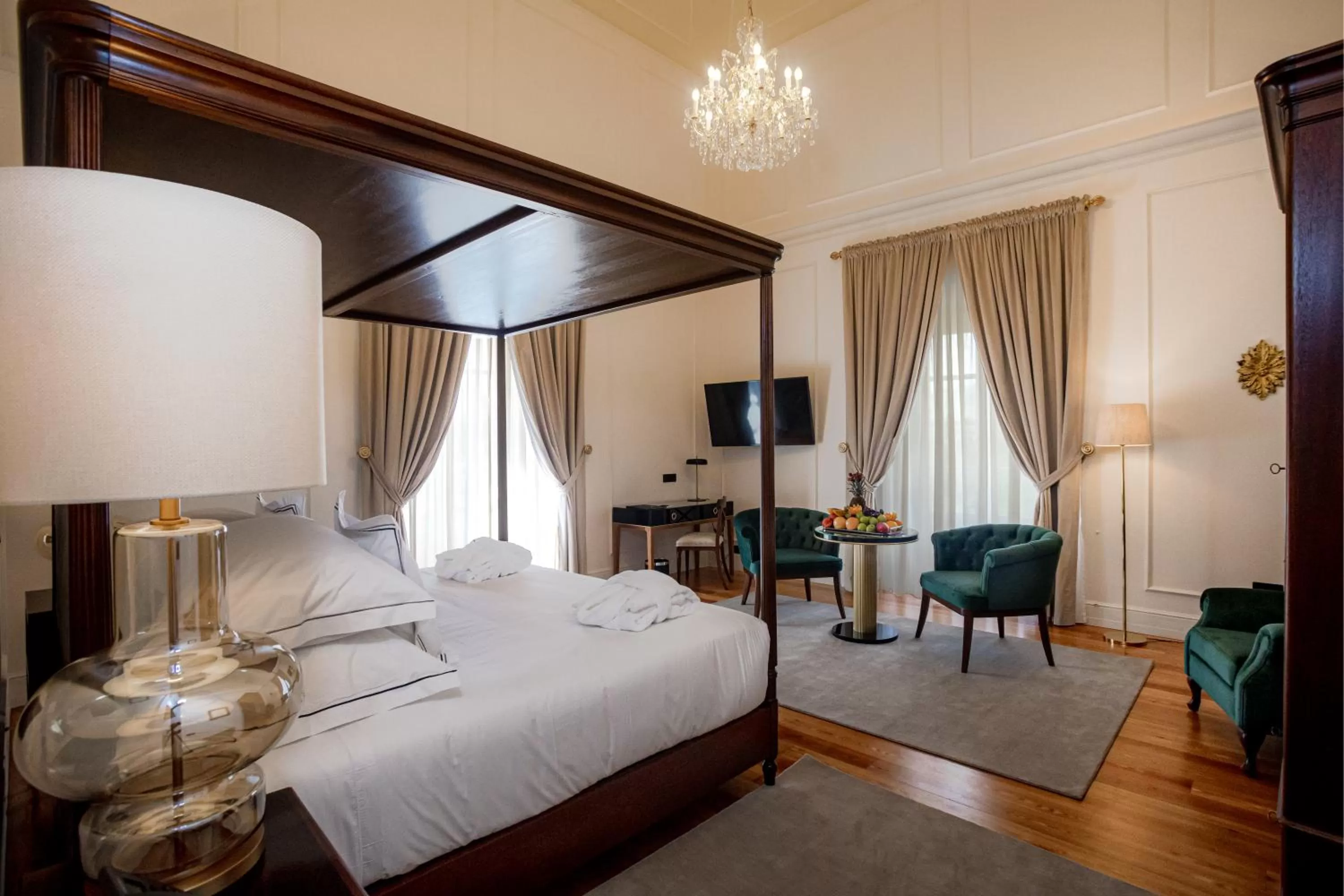 Solar Premium Tower Suite in Solar do Requeijo by Luna Hotels & Resorts