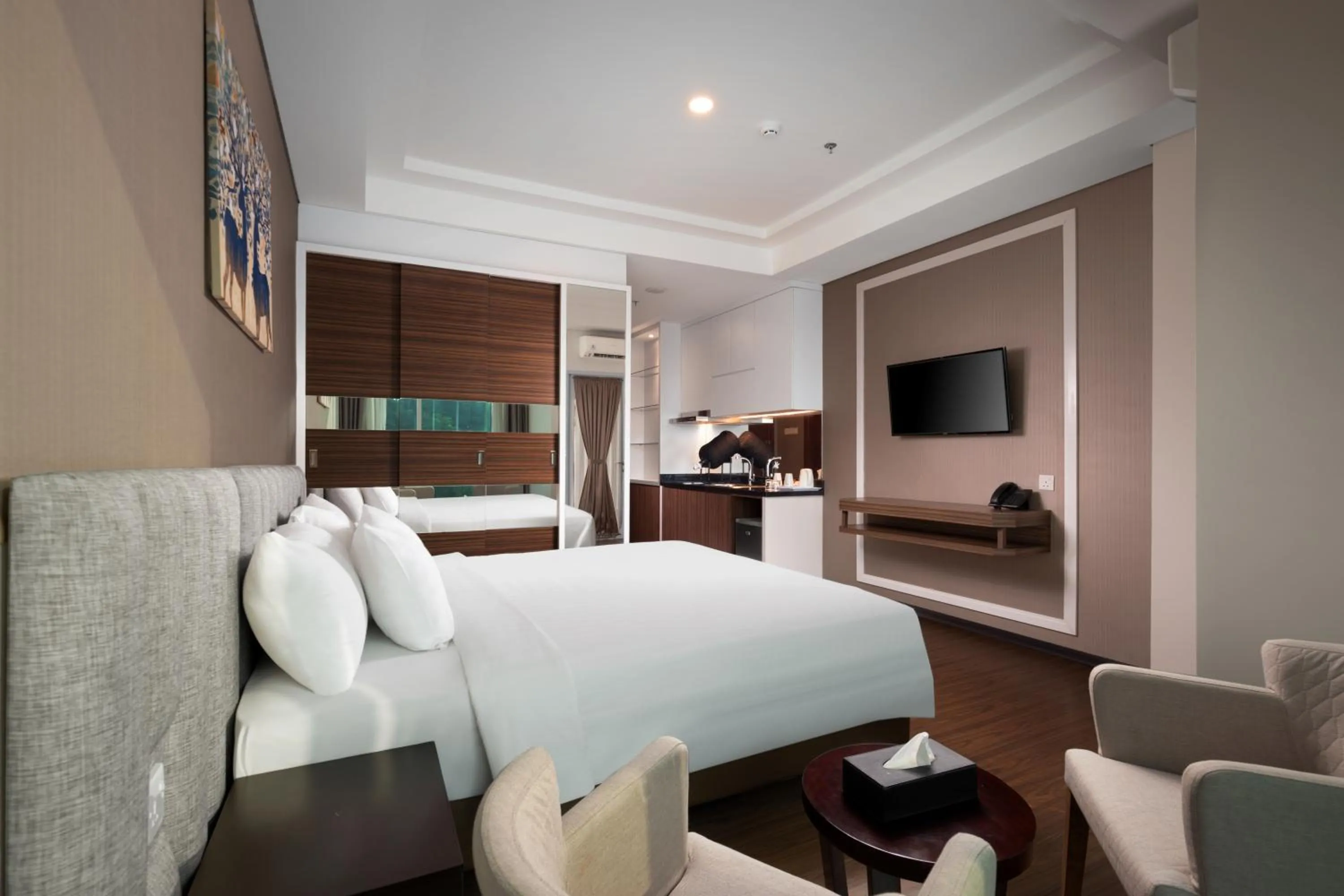 Deluxe Double or Twin Room with Garden View in Panbil Residence Serviced Apartment