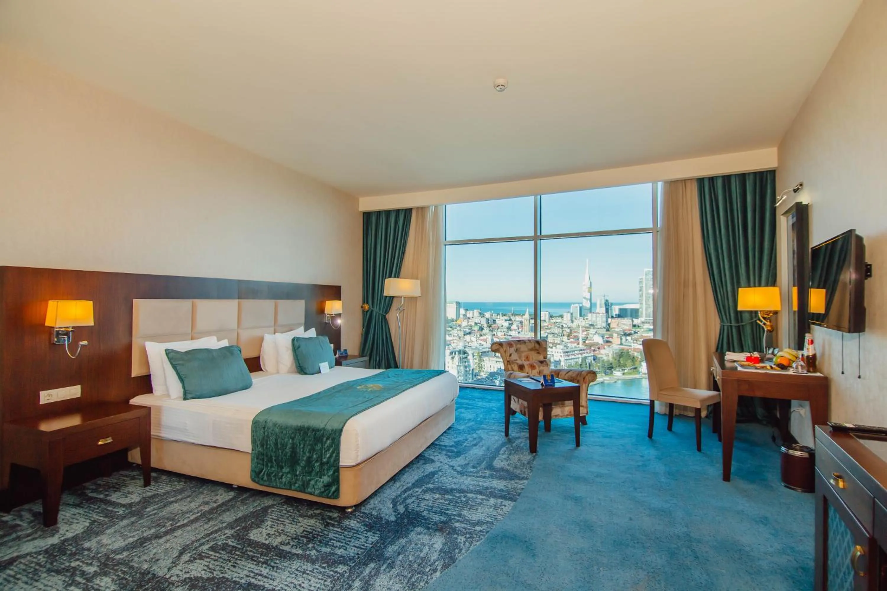 Superior Queen or Twin Room with Sea View in JRW Welmond Hotel
