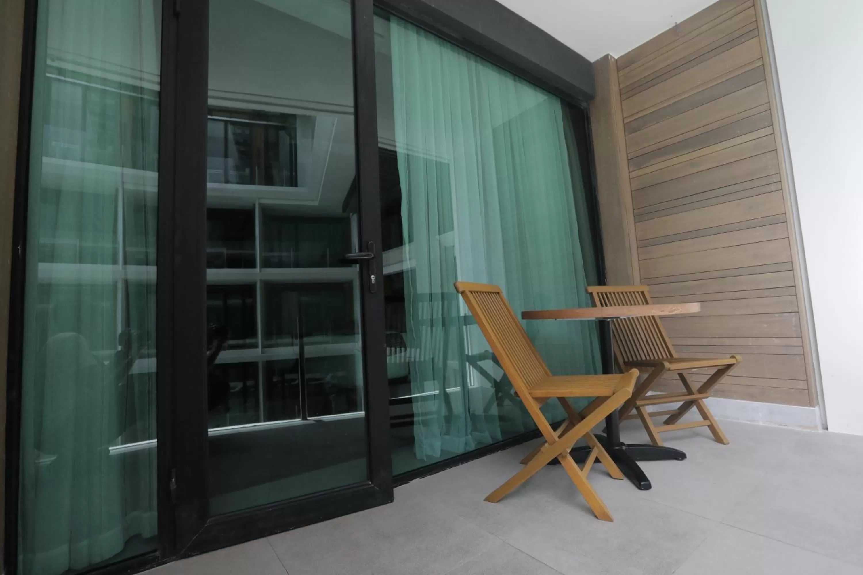 Deluxe Premiere in Escala Tagaytay