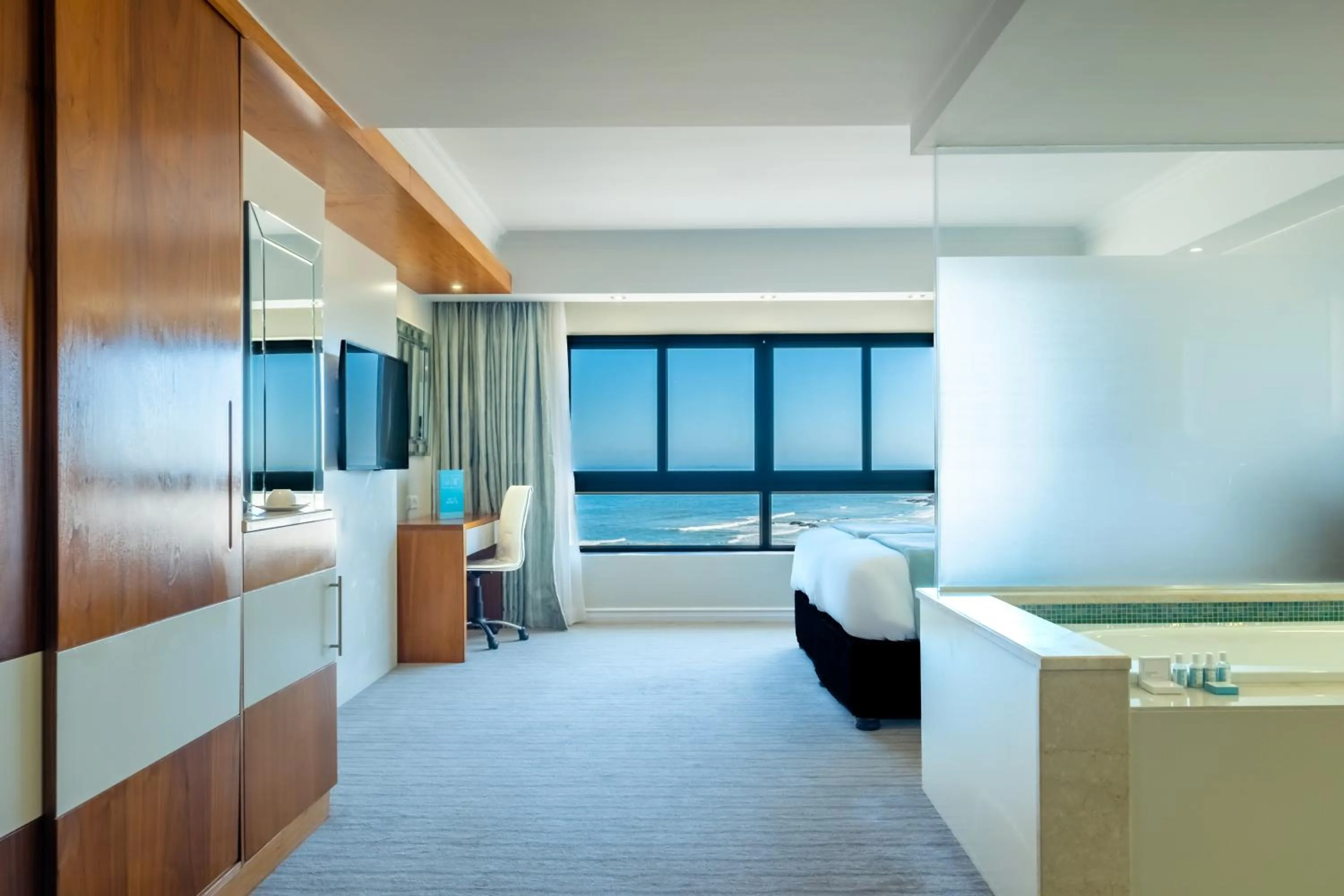 Sea-Facing Robben Island Twin Room  - single occupancy in Blaauwberg Beach Hotel