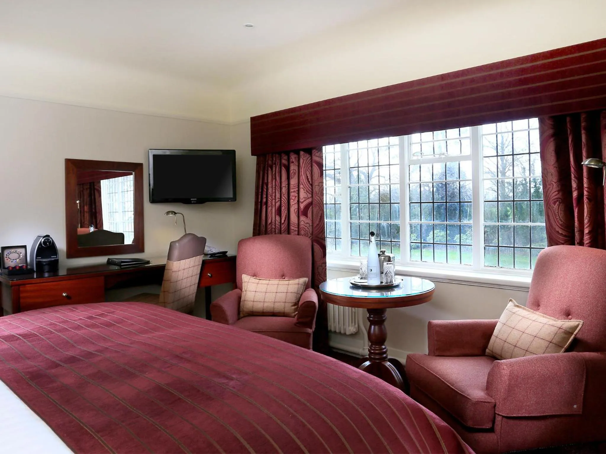 Deluxe King Room in Macdonald Craxton Wood Hotel & Spa