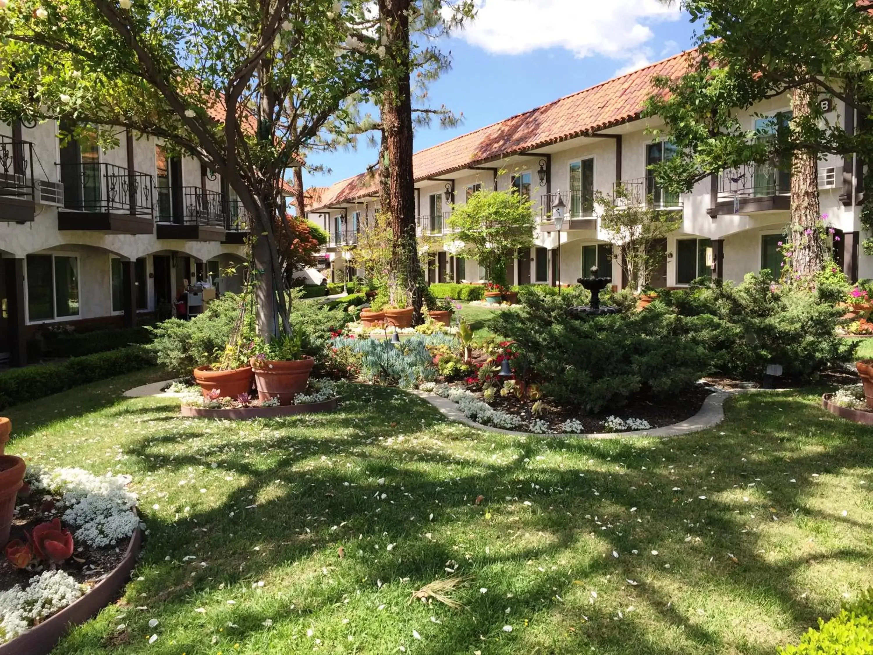 Laguna Hills Lodge-Irvine Spectrum Laguna Hills Lodge-Irvine Spectrum