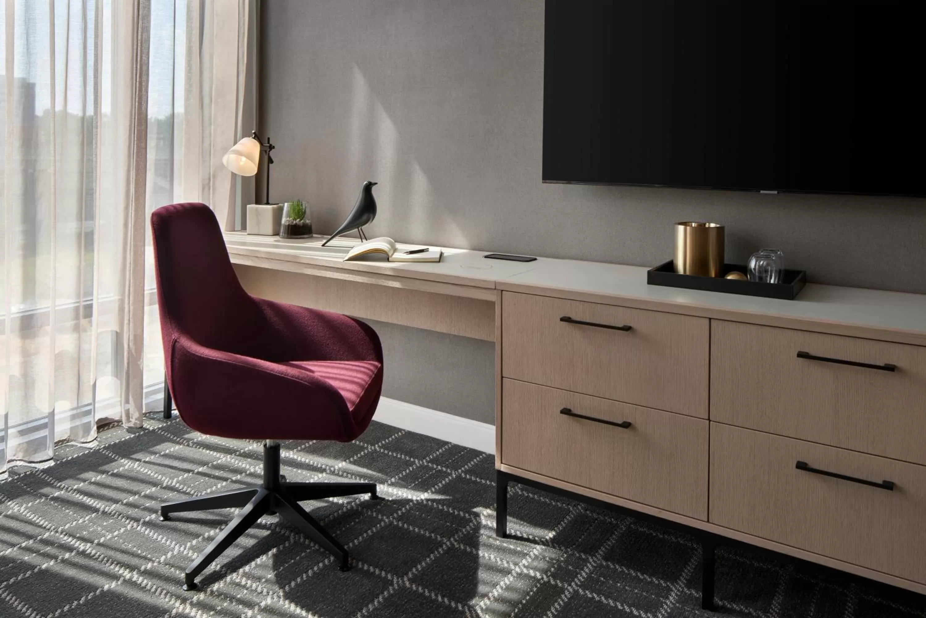 One-Bedroom Suite in The Watermark Hotel