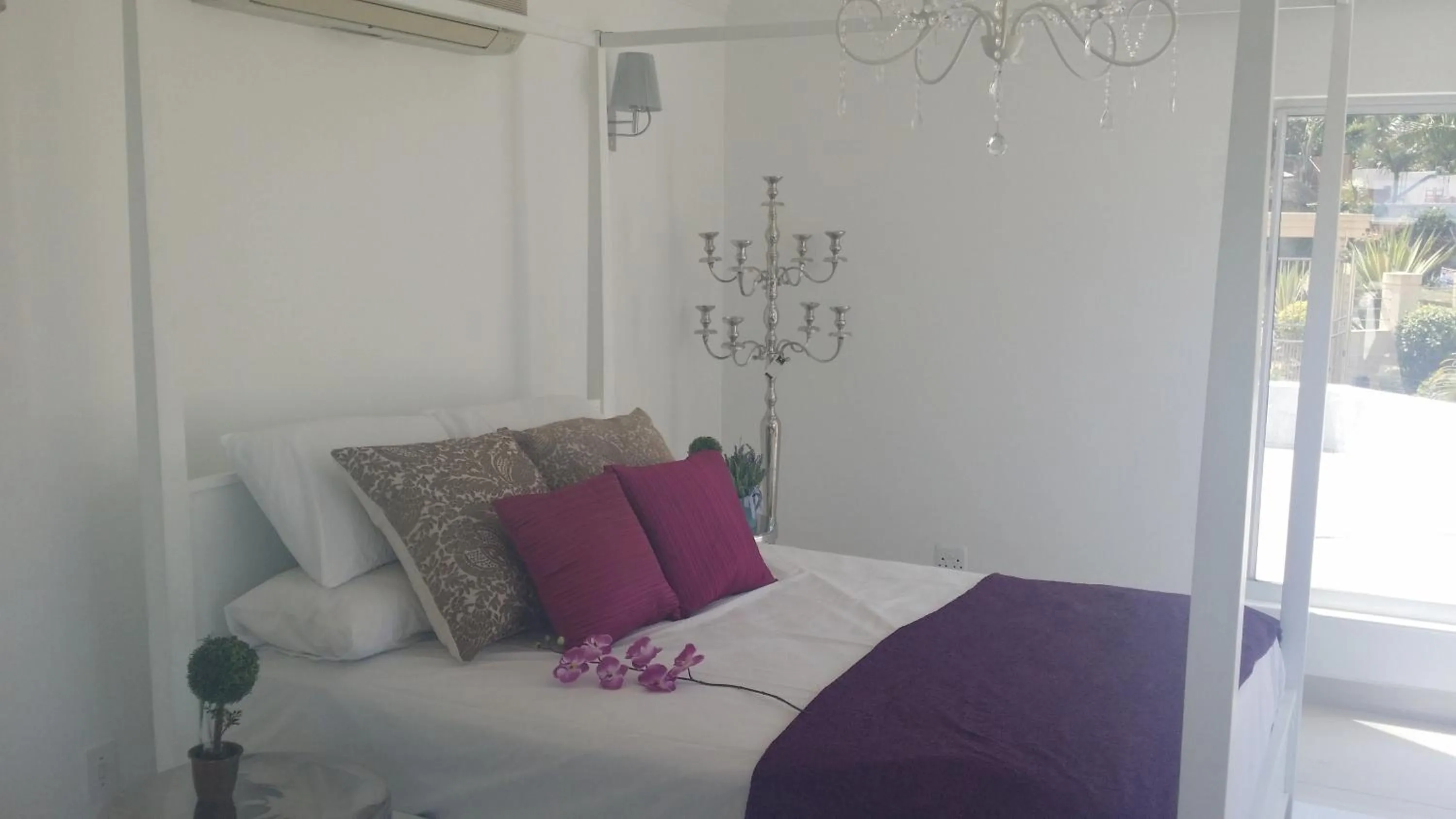 Two-Bedroom Suite - single occupancy in 34 on Milkwood