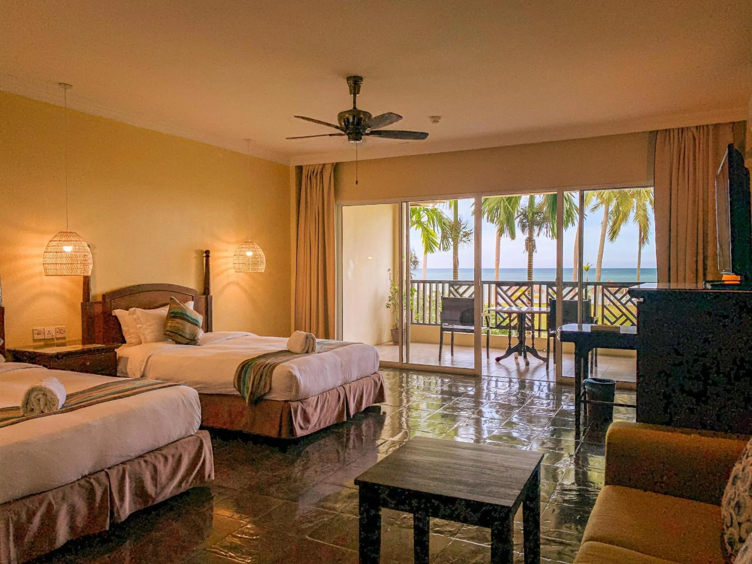 Deluxe Double or Twin Room with Sea View in Palm Beach Resort & Spa