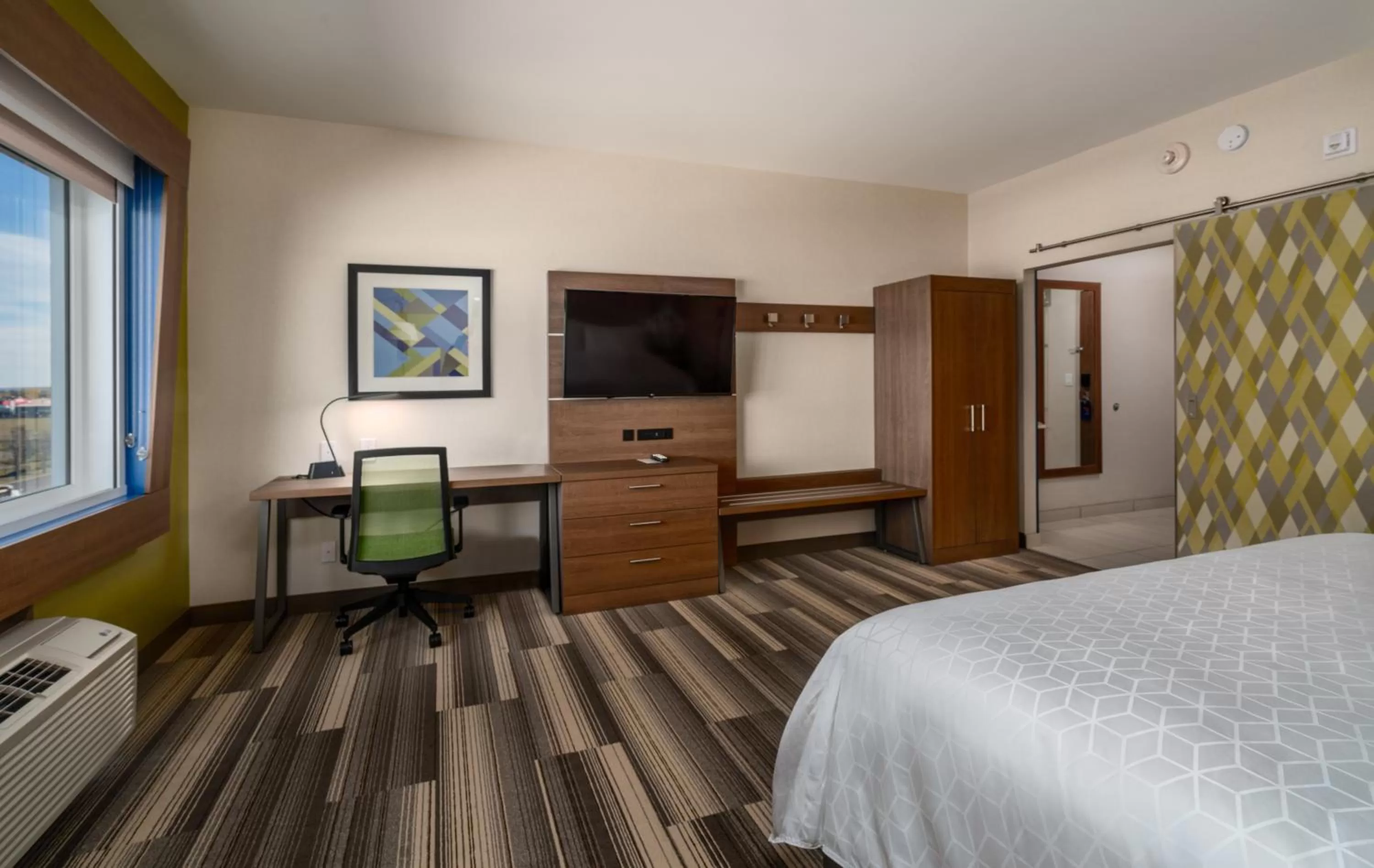 Standard Room in Holiday Inn Express & Suites - Brandon by IHG