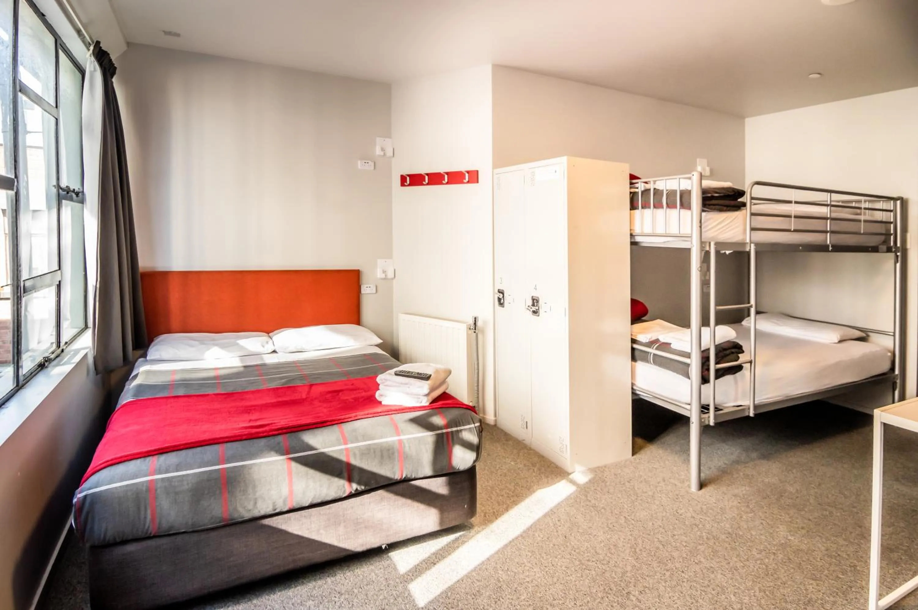 Family Room with Bathroom in Urbanz