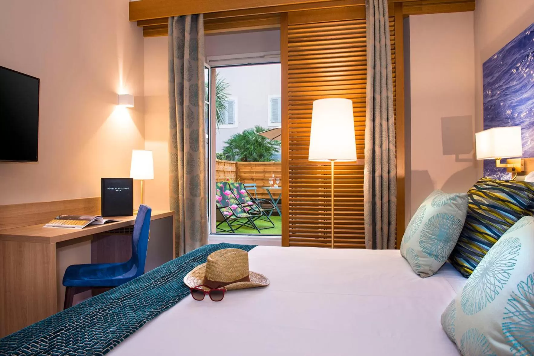 Deluxe Room with Terrace in Hotel Beau Rivage